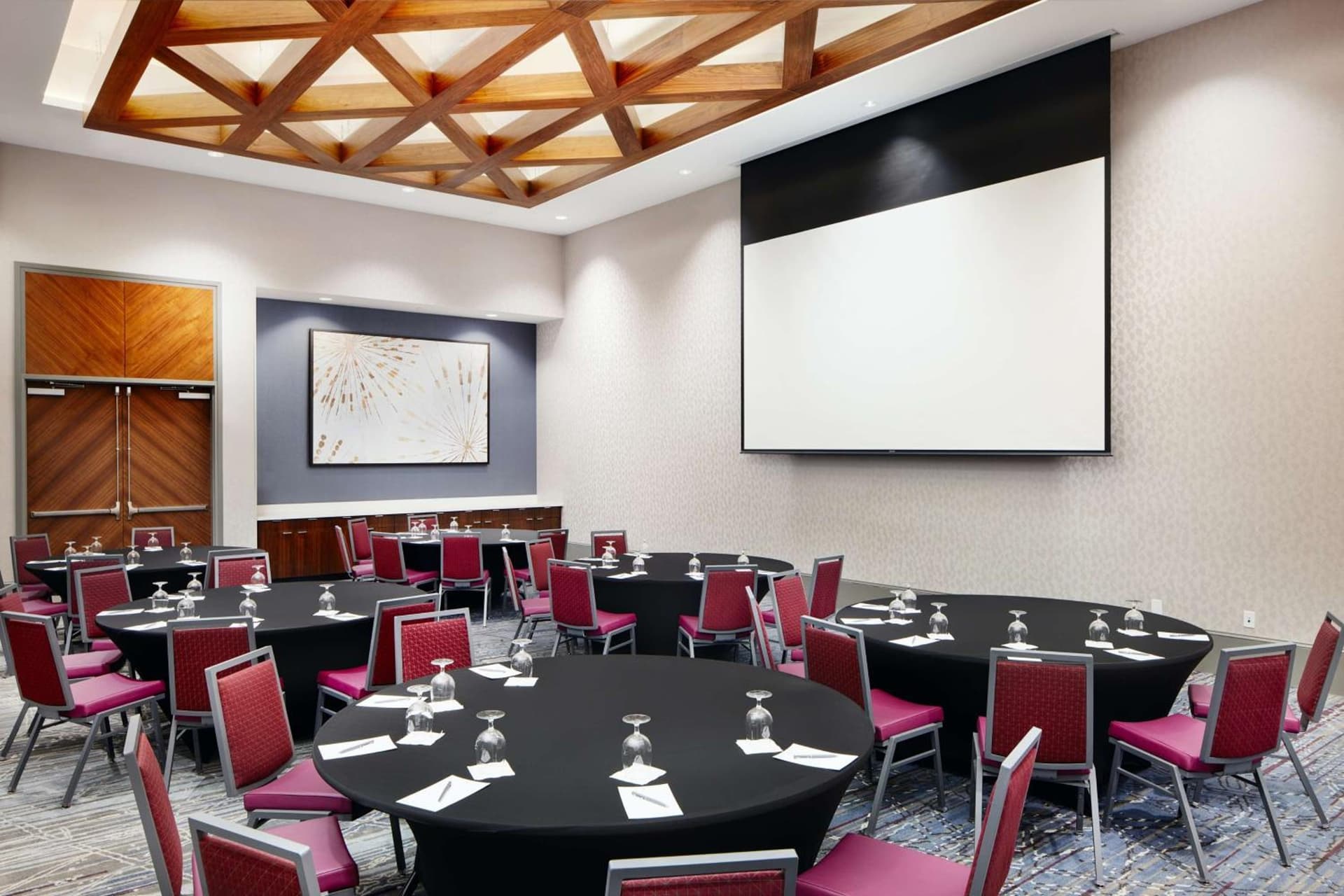 Embassy Suites By Hilton Atlanta Airport North gallery photo in Atlanta, GA — image 7