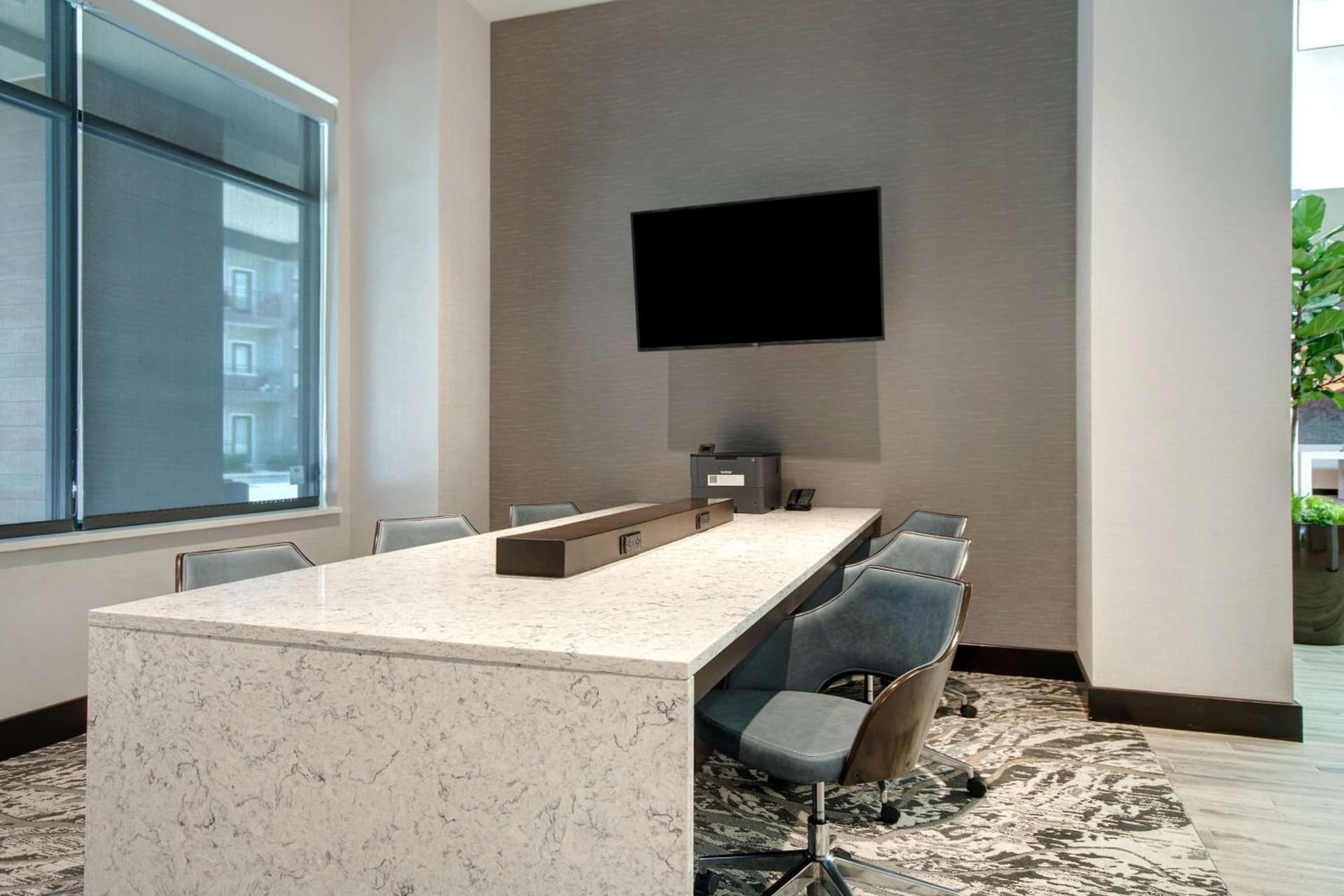 Embassy Suites By Hilton Alpharetta Halcyon gallery photo in Alpharetta, GA — image 25