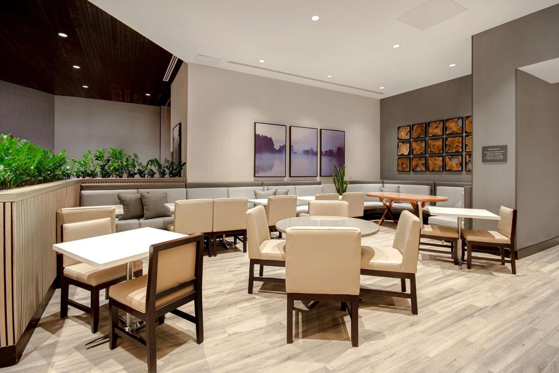 Embassy Suites By Hilton Alpharetta Halcyon gallery photo in Alpharetta, GA — image 4