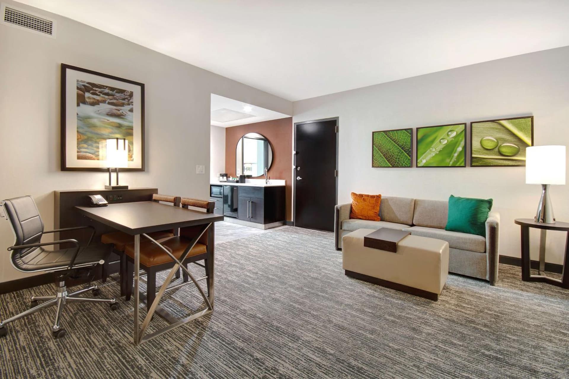 Embassy Suites By Hilton Alpharetta Halcyon gallery photo in Alpharetta, GA — image 17