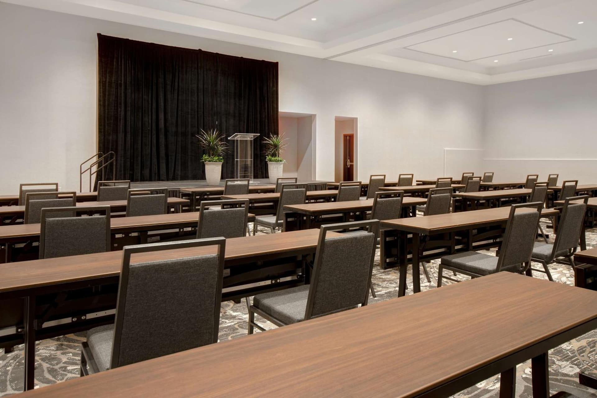 Embassy Suites By Hilton Alpharetta Halcyon gallery photo in Alpharetta, GA — image 43