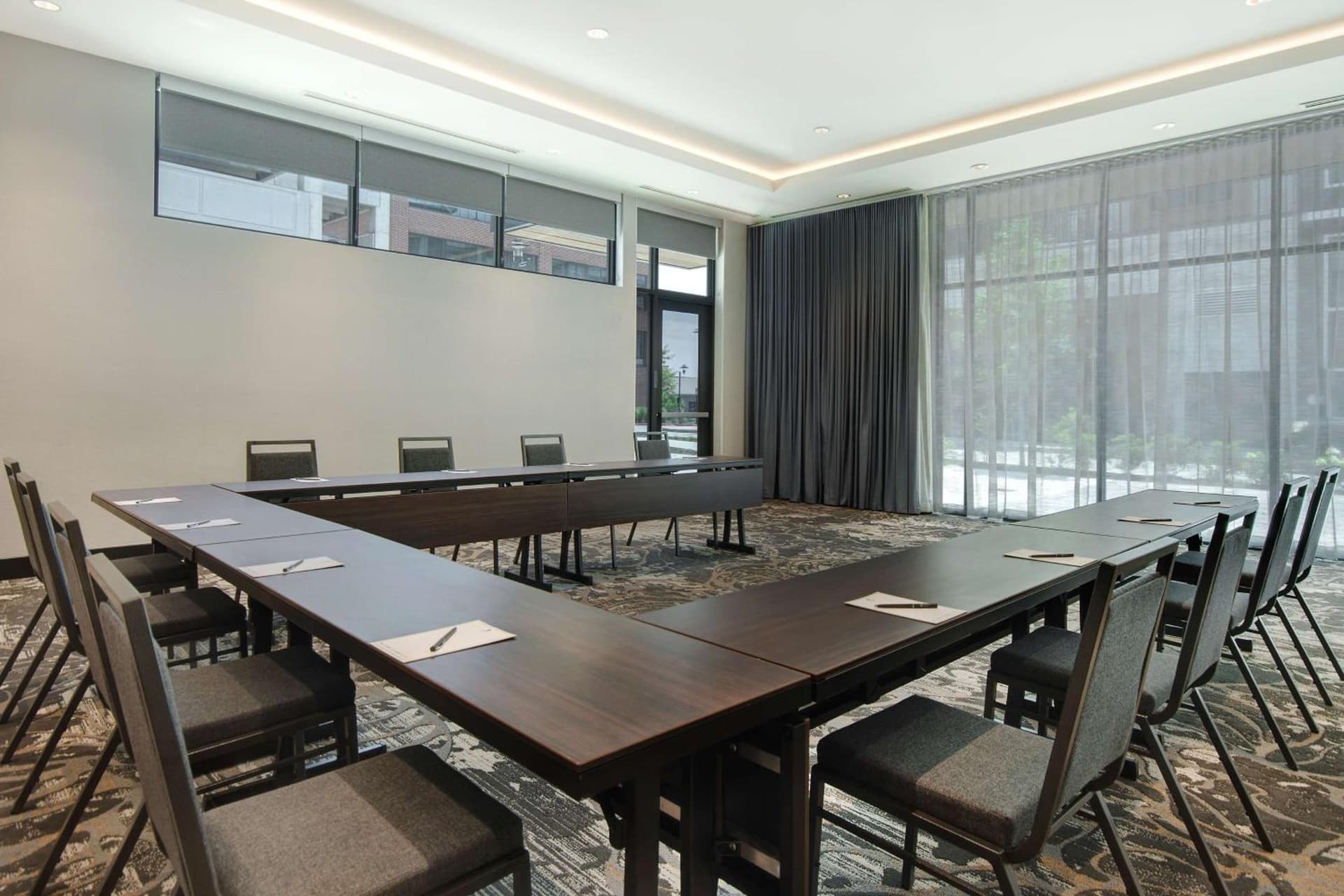 Embassy Suites By Hilton Alpharetta Halcyon gallery photo in Alpharetta, GA — image 27