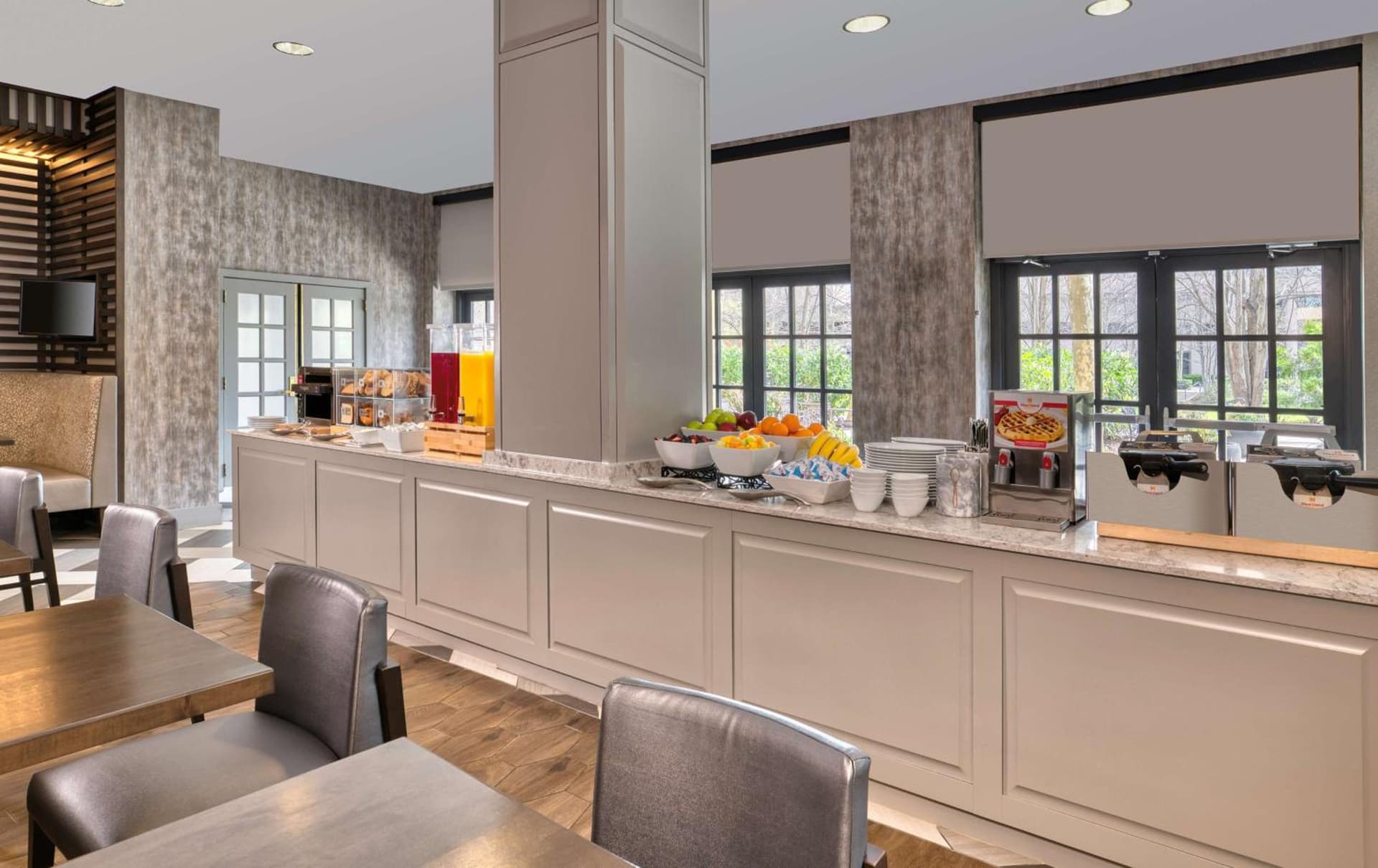 Embassy Suites by Hilton Bethesda Washington DC gallery photo in Bethesda, MD — image 28