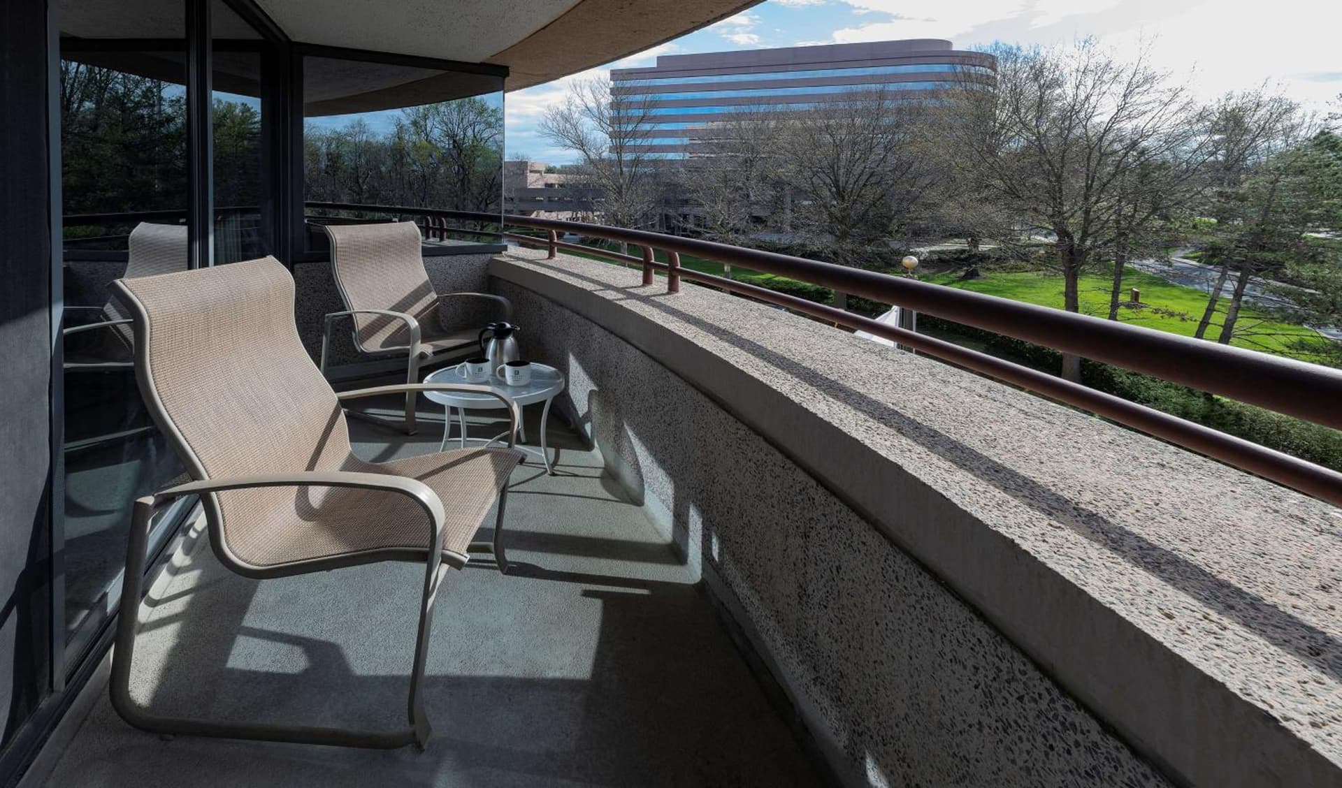 Embassy Suites by Hilton Bethesda Washington DC gallery photo in Bethesda, MD — image 17