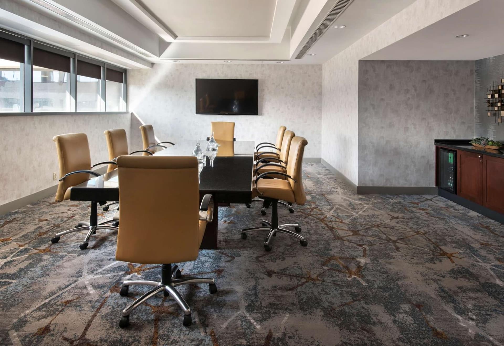 Embassy Suites by Hilton Bethesda Washington DC gallery photo in Bethesda, MD — image 21