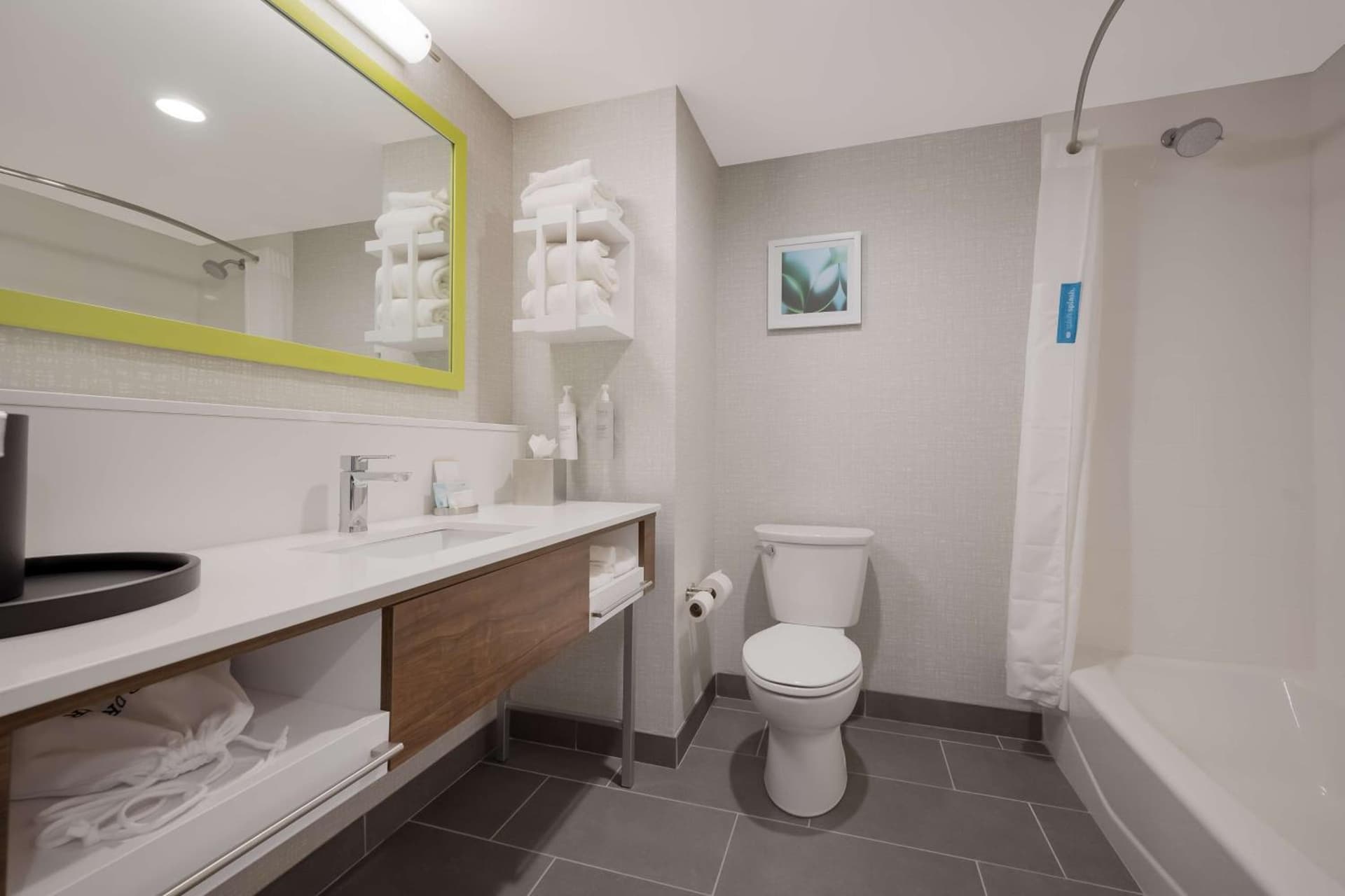 Hampton Inn by Hilton Detroit Southfield gallery photo in Southfield, MI — image 40