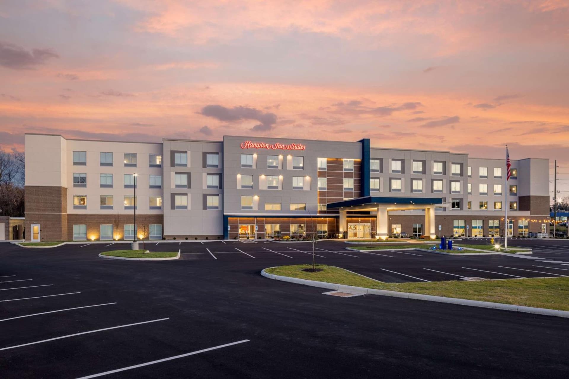 Hampton Inn & Suites Cincinnati West, Oh property views in Dent, OH — gallery photo 3