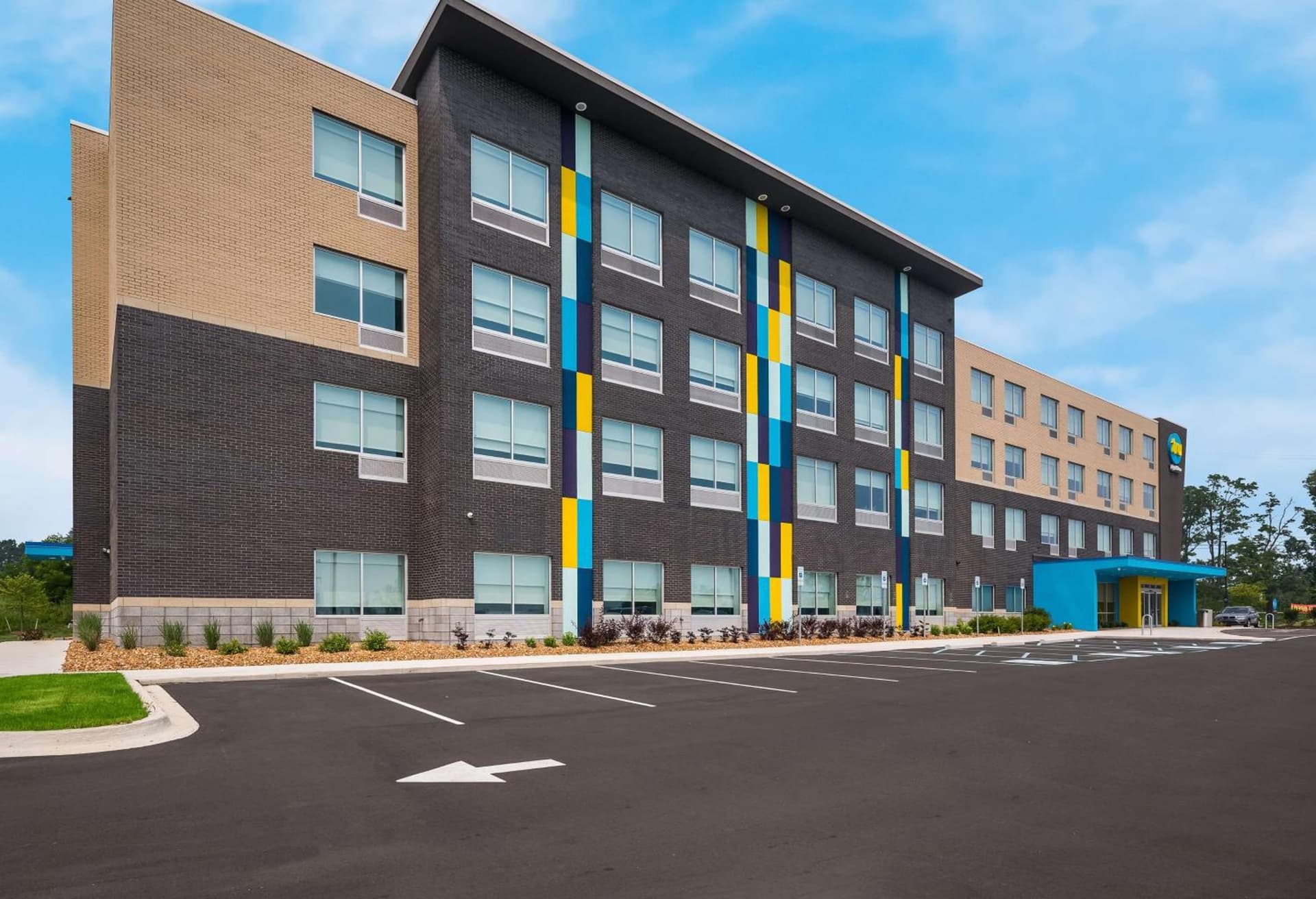 Tru By Hilton Novi Detroit gallery photo in Novi, MI — image 5