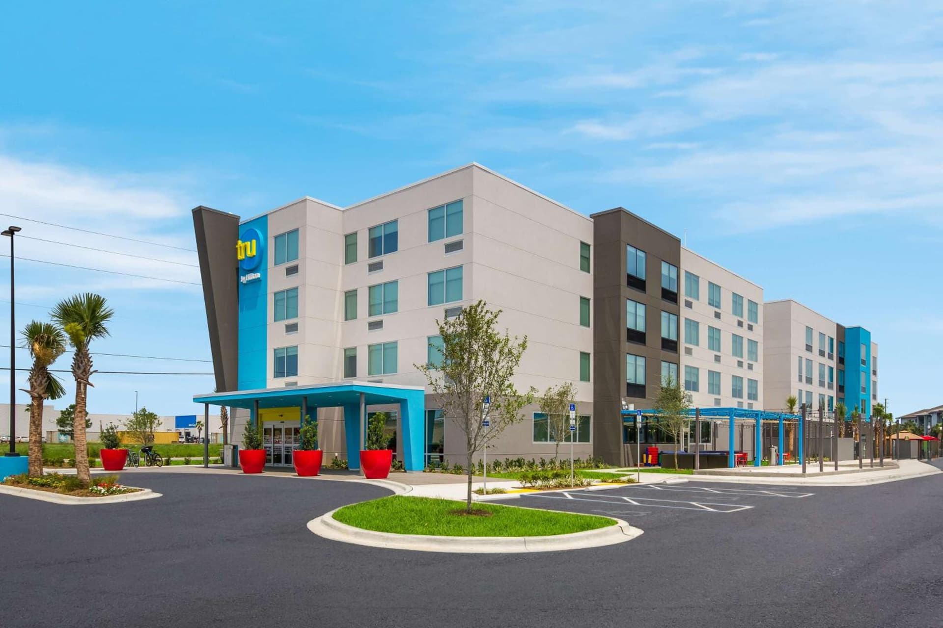 Tru By Hilton Destin featured exterior or lobby in Destin, FL — similar hotel
