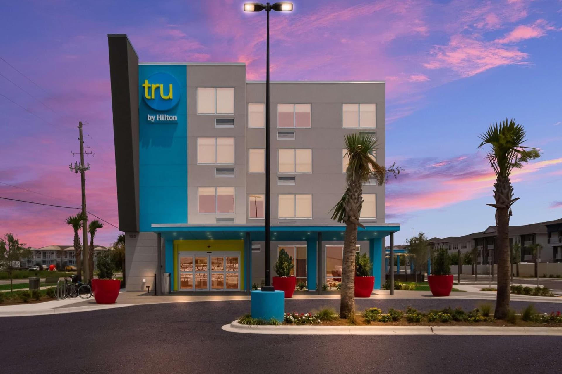 Tru By Hilton Destin interior in Destin, FL — gallery photo 2