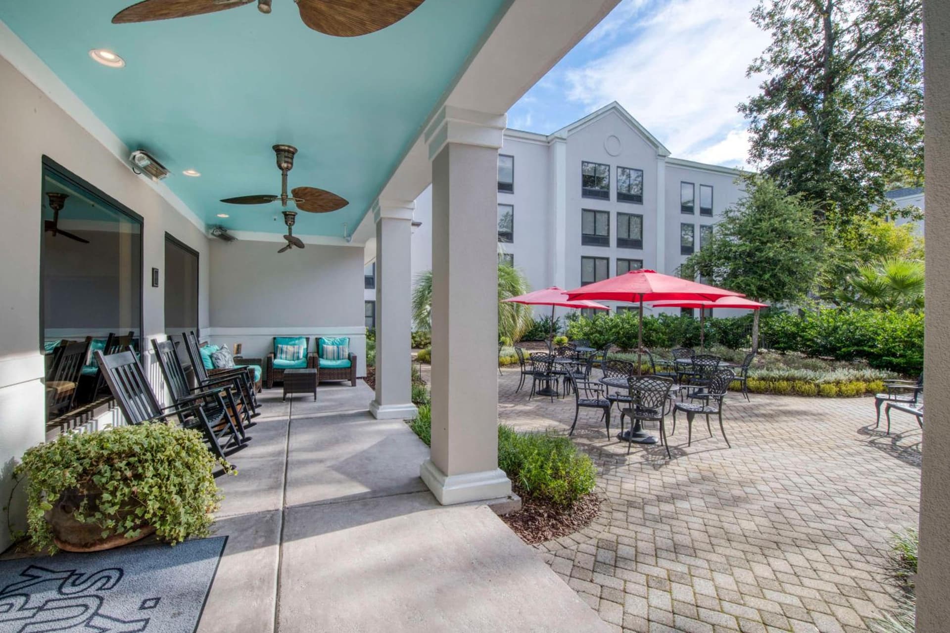 Hampton Inn & Suites Wilmington/Wrightsville Beach gallery photo in Wilmington, NC — image 87