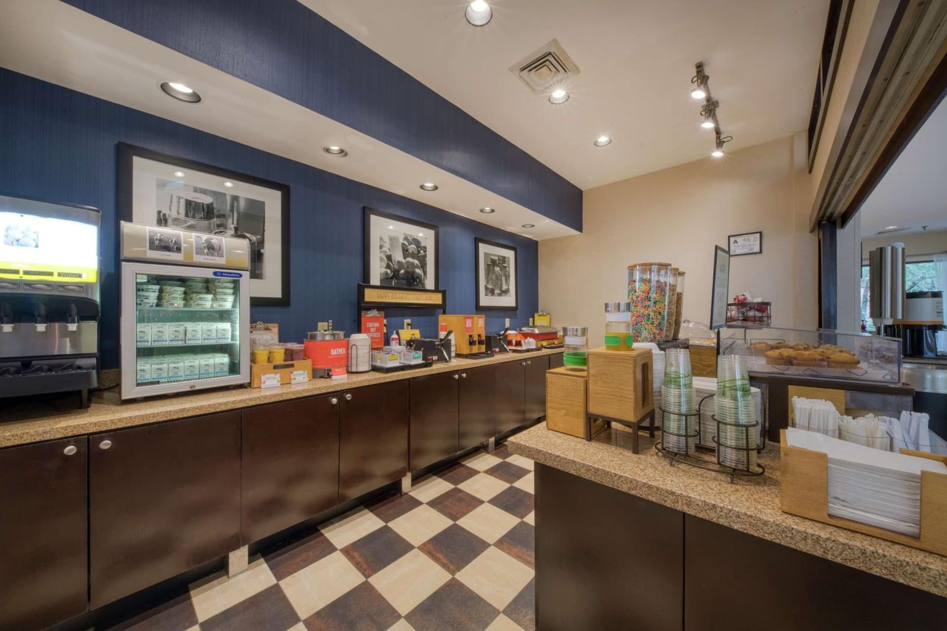 Hampton Inn & Suites Wilmington/Wrightsville Beach gallery photo in Wilmington, NC — image 97