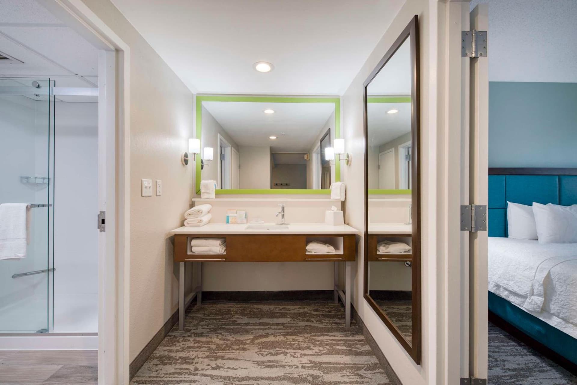 Hampton Inn & Suites Wilmington/Wrightsville Beach gallery photo in Wilmington, NC — image 80