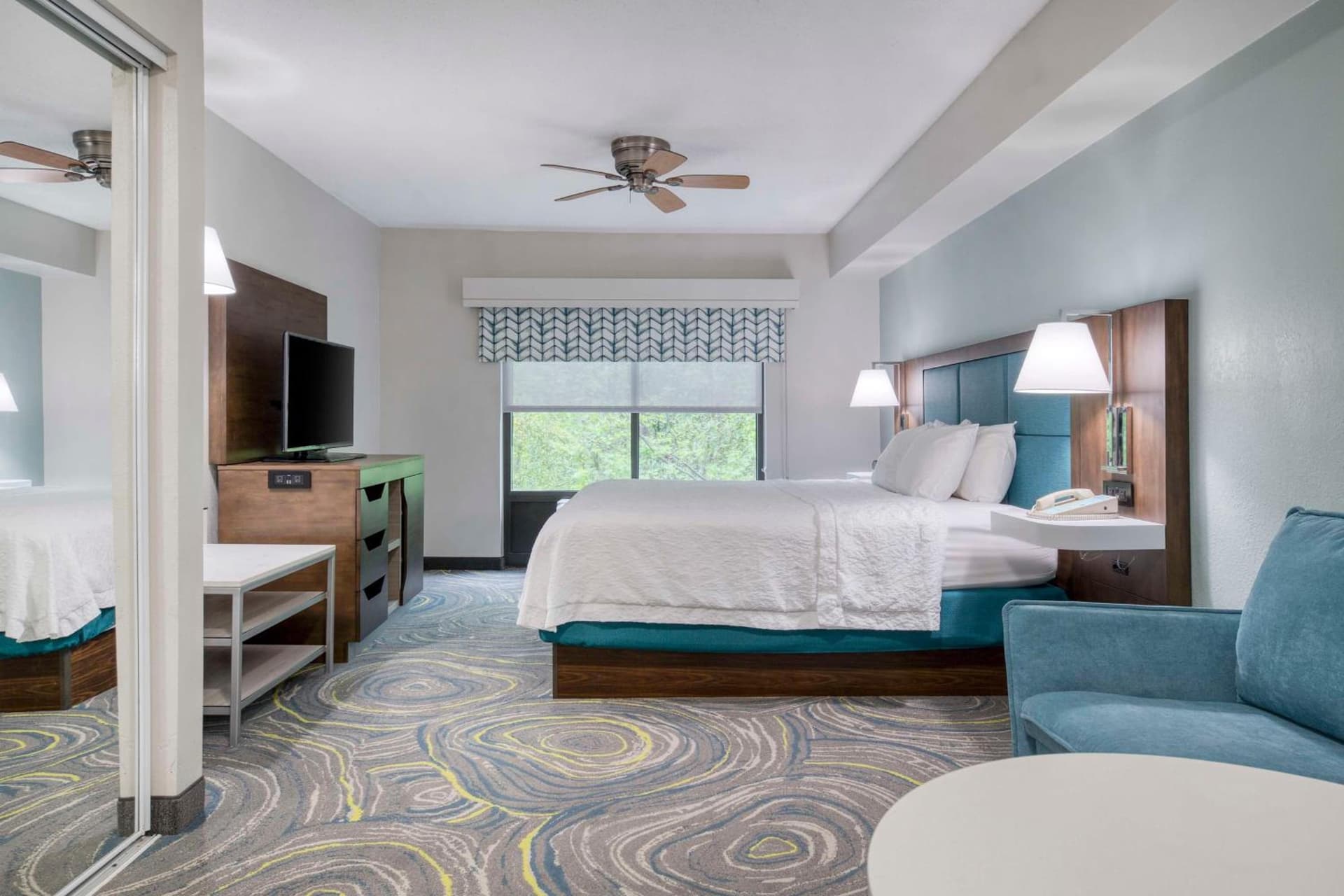 Hampton Inn & Suites Wilmington/Wrightsville Beach gallery photo in Wilmington, NC — image 65