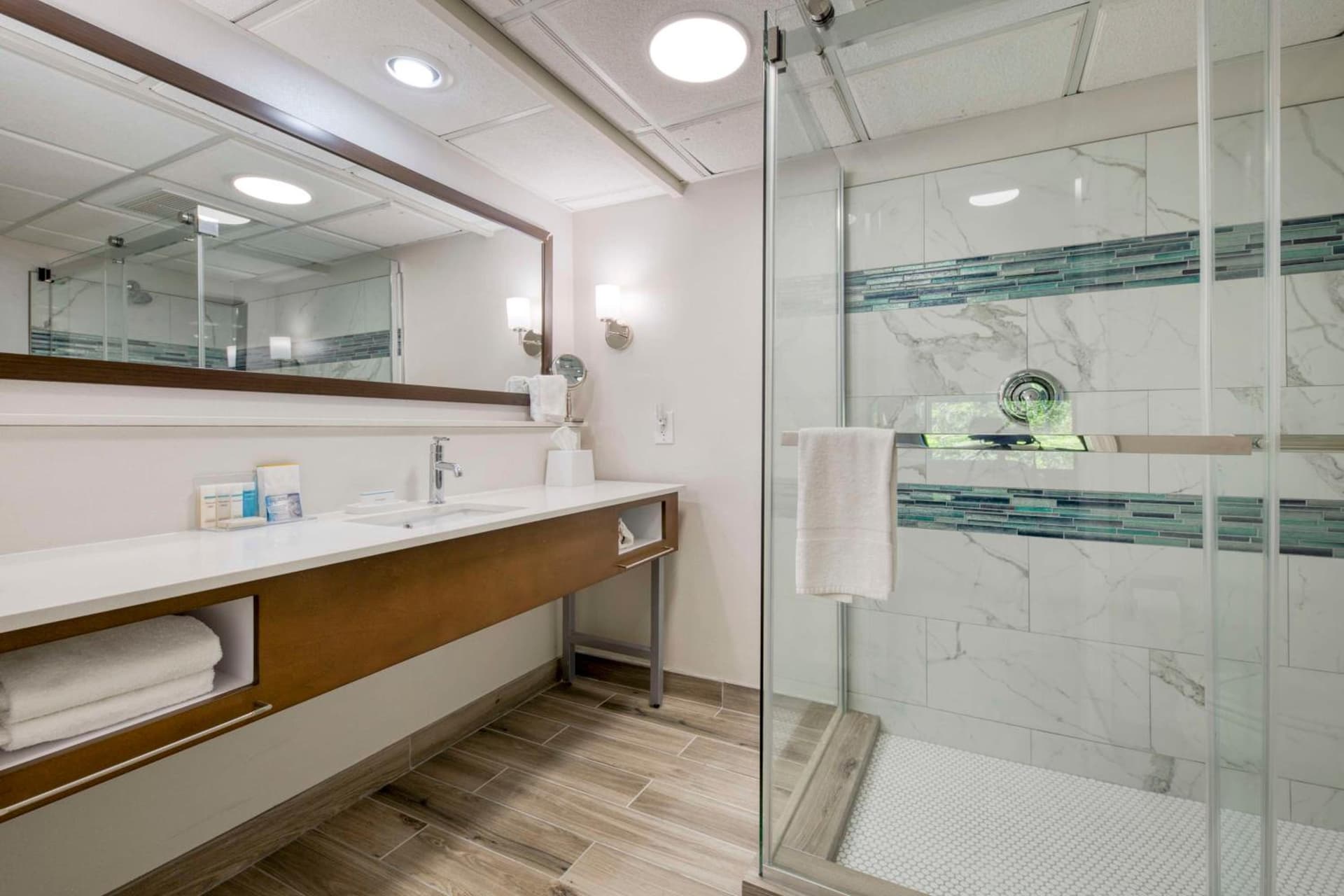 Hampton Inn & Suites Wilmington/Wrightsville Beach gallery photo in Wilmington, NC — image 57
