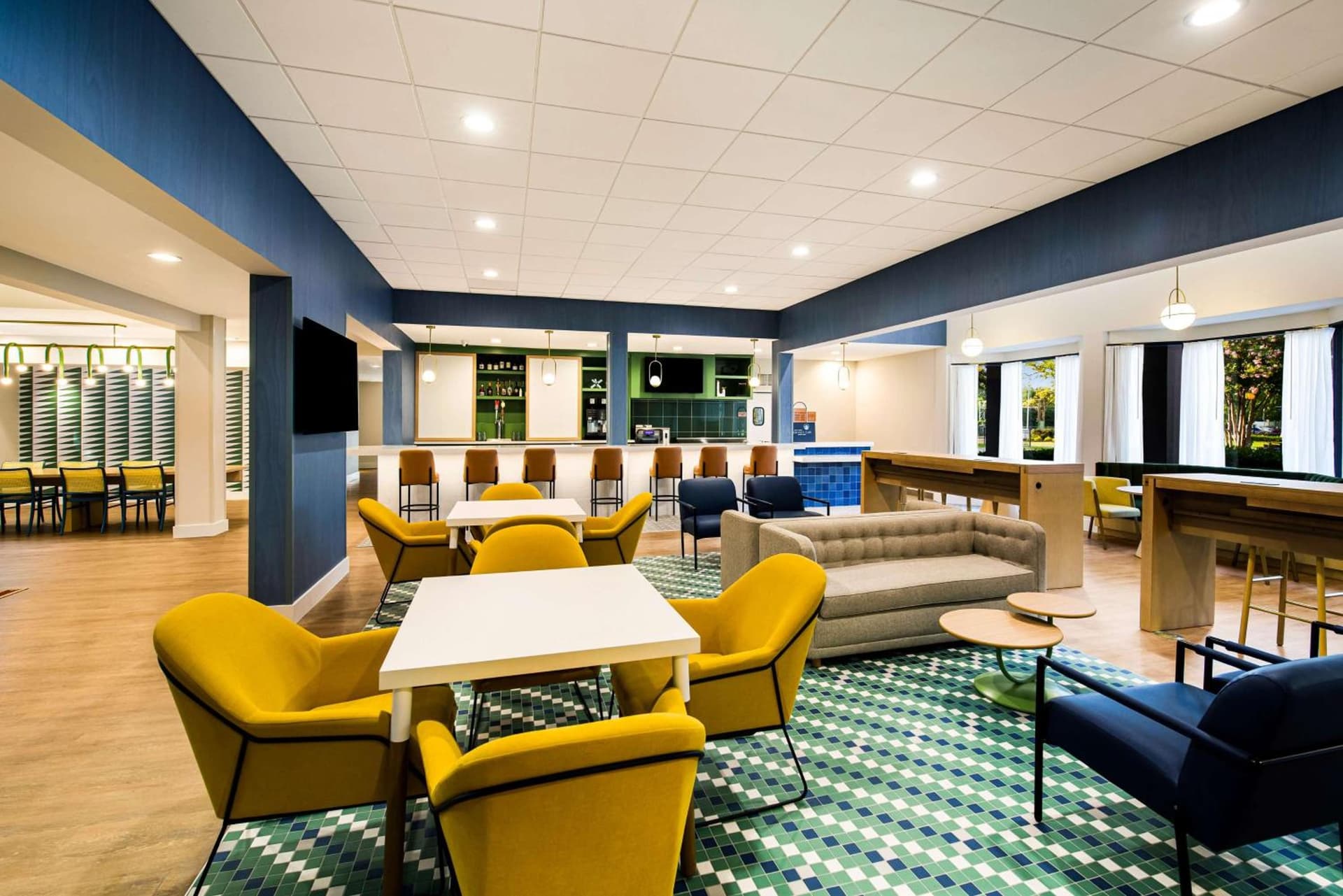 Sonesta Select Philadelphia Airport interior in Philadelphia, PA — gallery photo 2