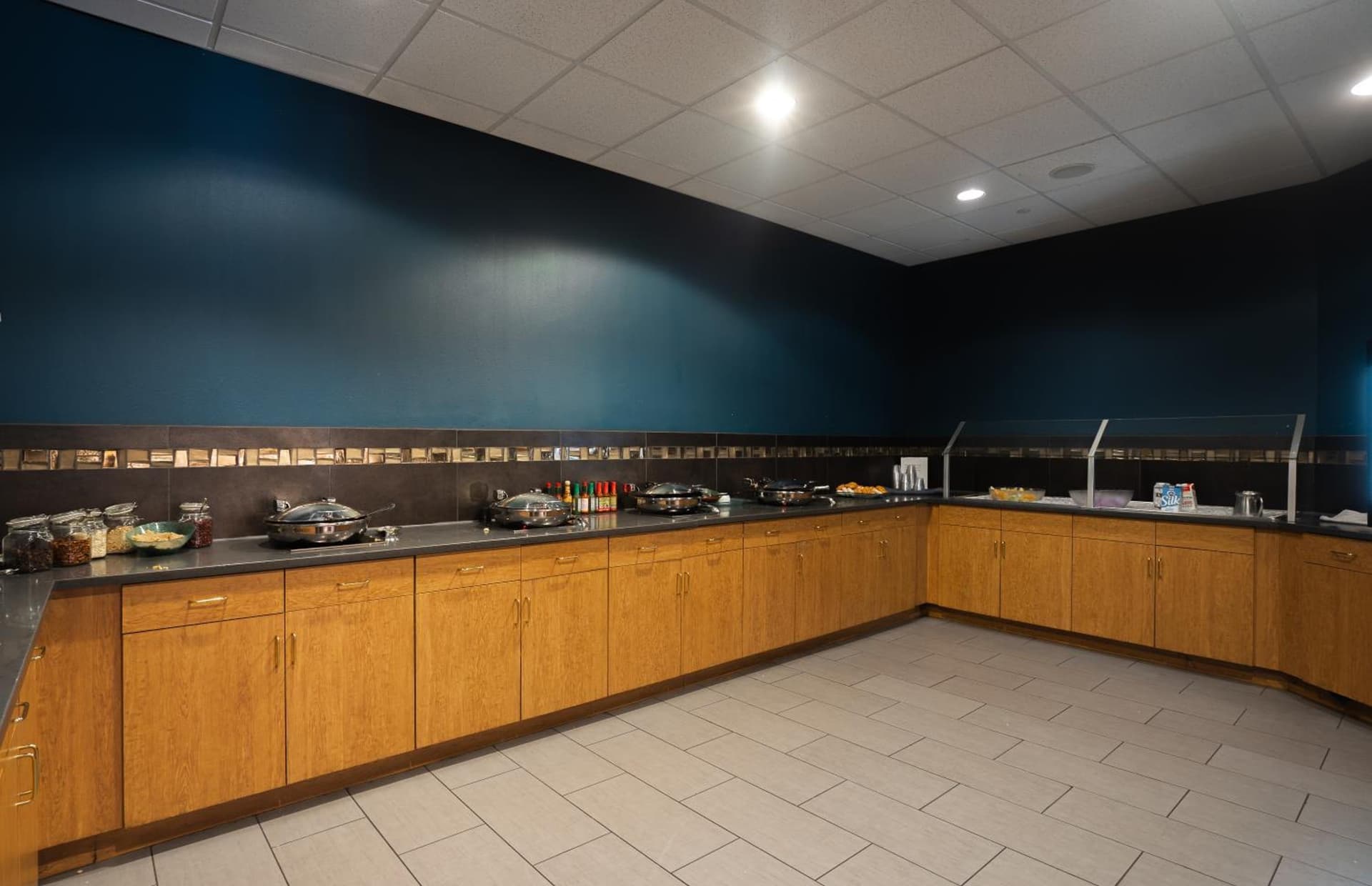 Sheraton Tucson Hotel & Suites interior in Tucson, AZ — gallery photo 2