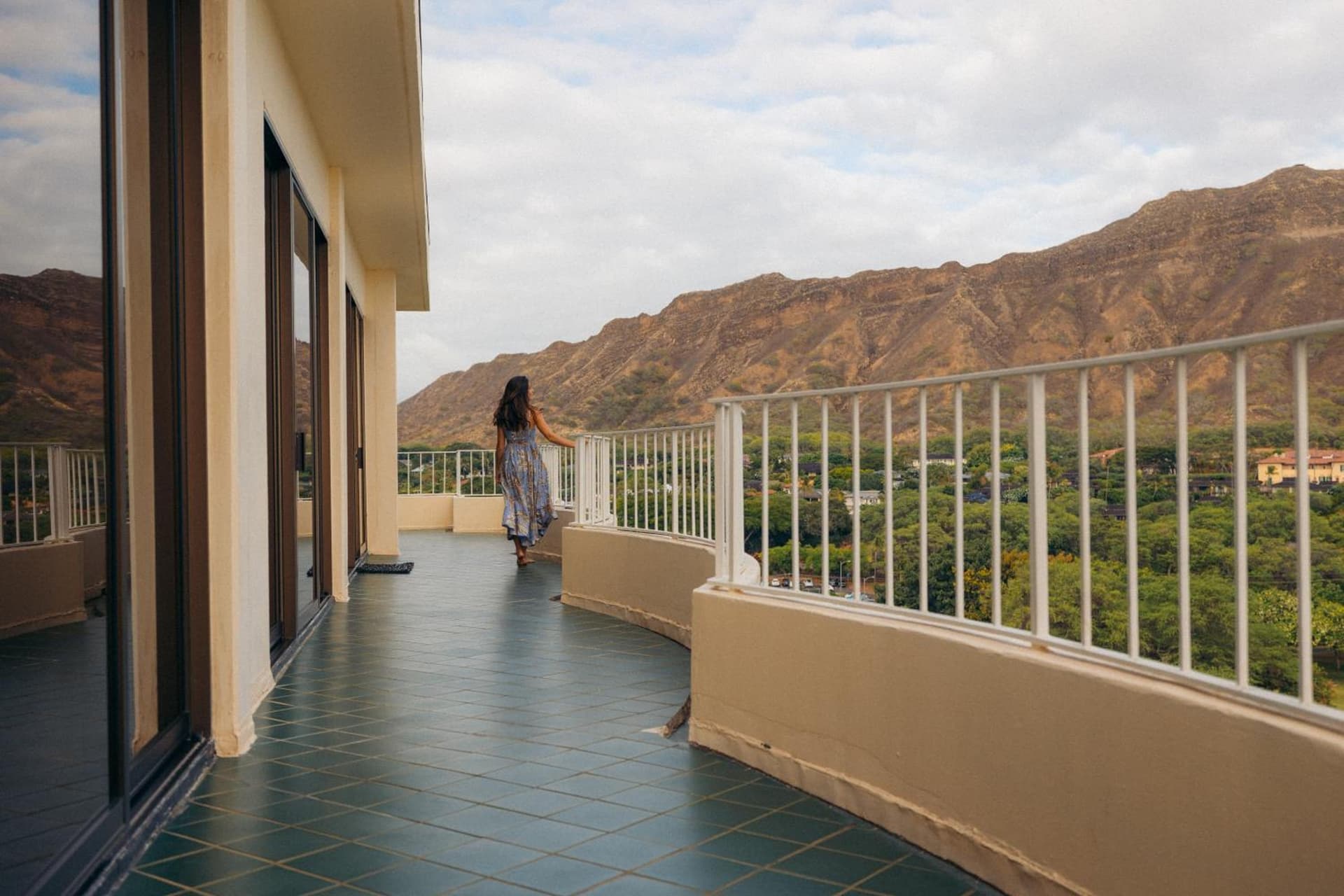 Lotus Honolulu at Diamond Head interior in Honolulu, HI — gallery photo 2