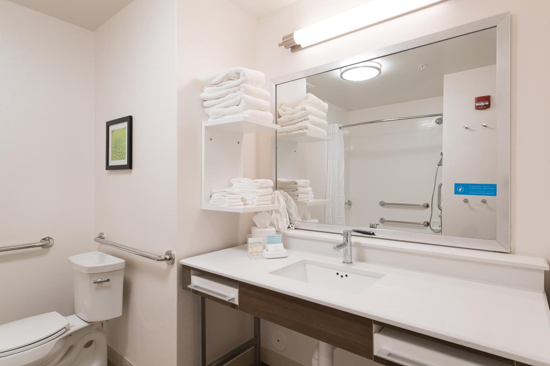 Hampton Inn and Suites Fayetteville, NC gallery photo in Fayetteville, NC — image 32