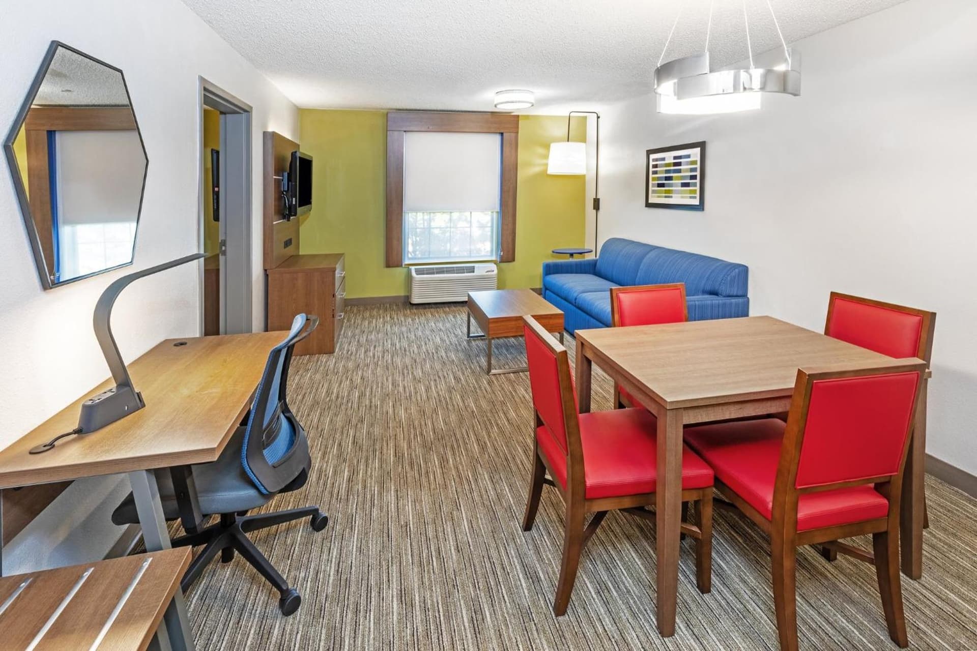 Holiday Inn Express & Suites Sulphur - Lake Charles by IHG gallery photo in Sulphur, LA — image 43