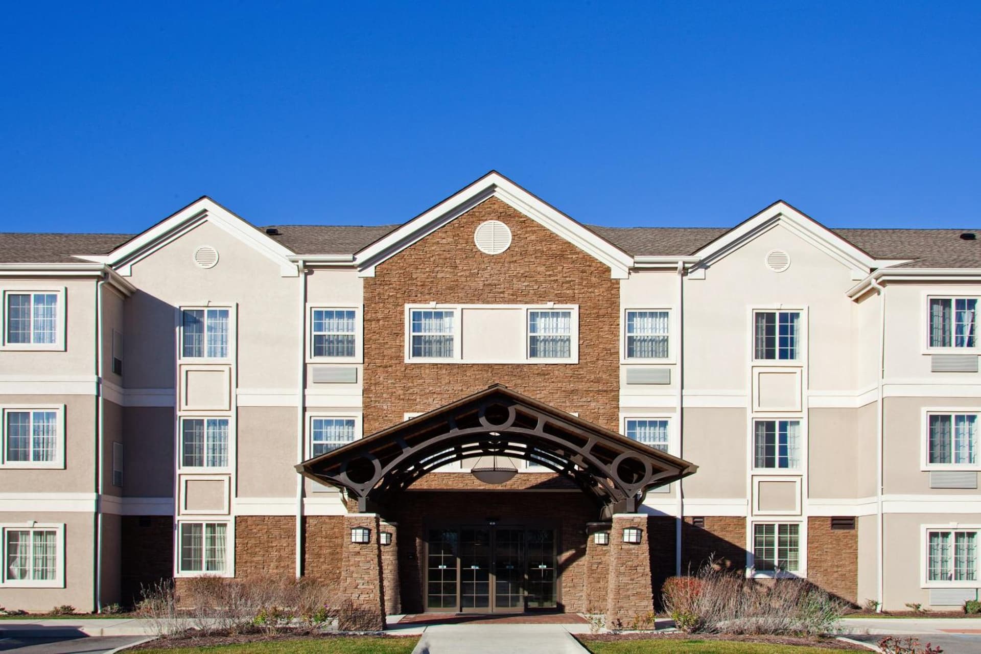 Staybridge Suites Fort Wayne by IHG interior in Fort Wayne, IN — gallery photo 2