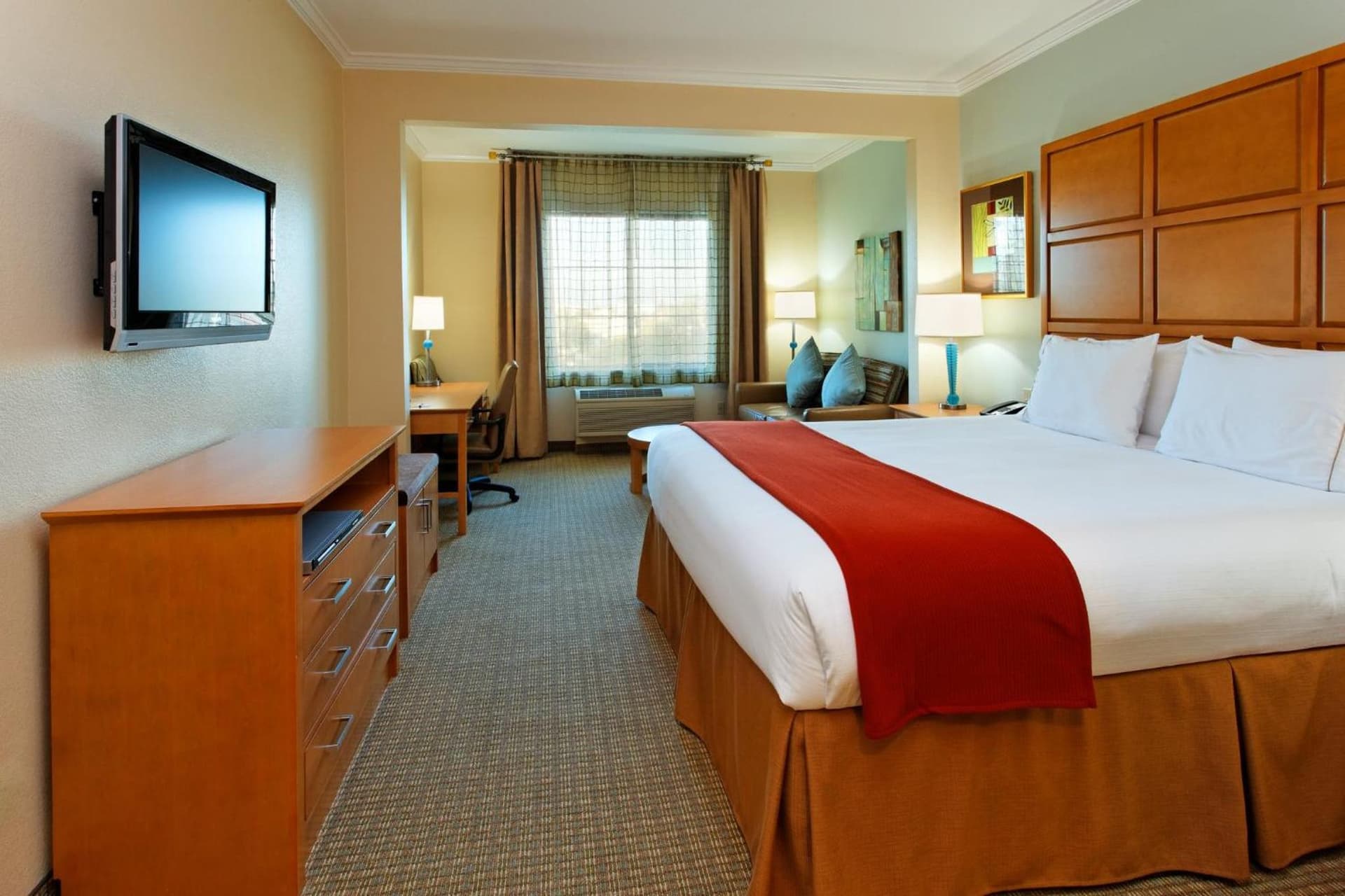Holiday Inn Express & Suites Santa Clara - Silicon Valley by IHG gallery photo in Santa Clara, CA — image 51
