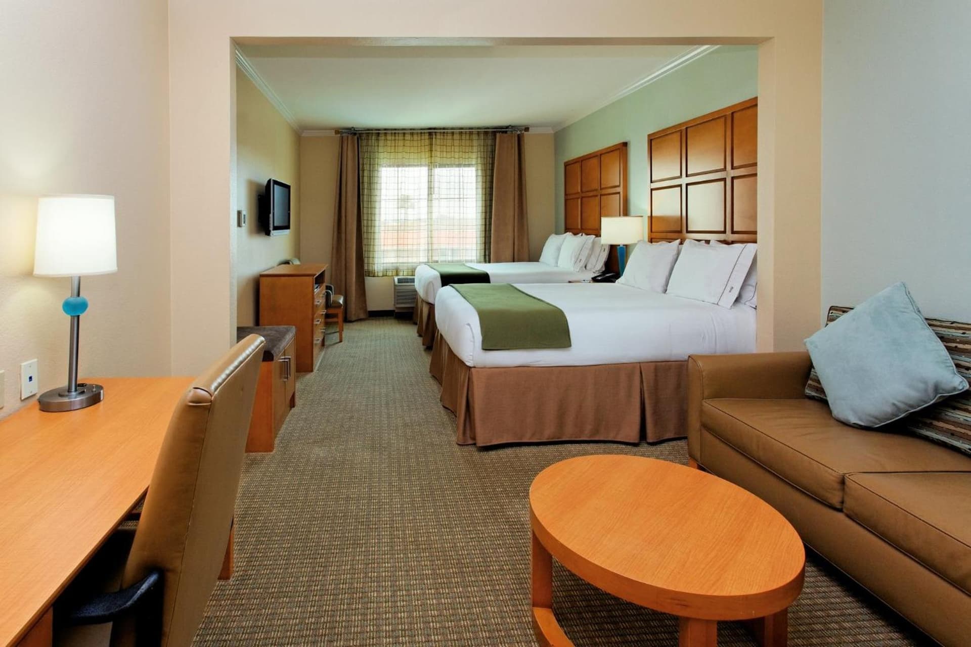 Holiday Inn Express & Suites Santa Clara - Silicon Valley by IHG gallery photo in Santa Clara, CA — image 37