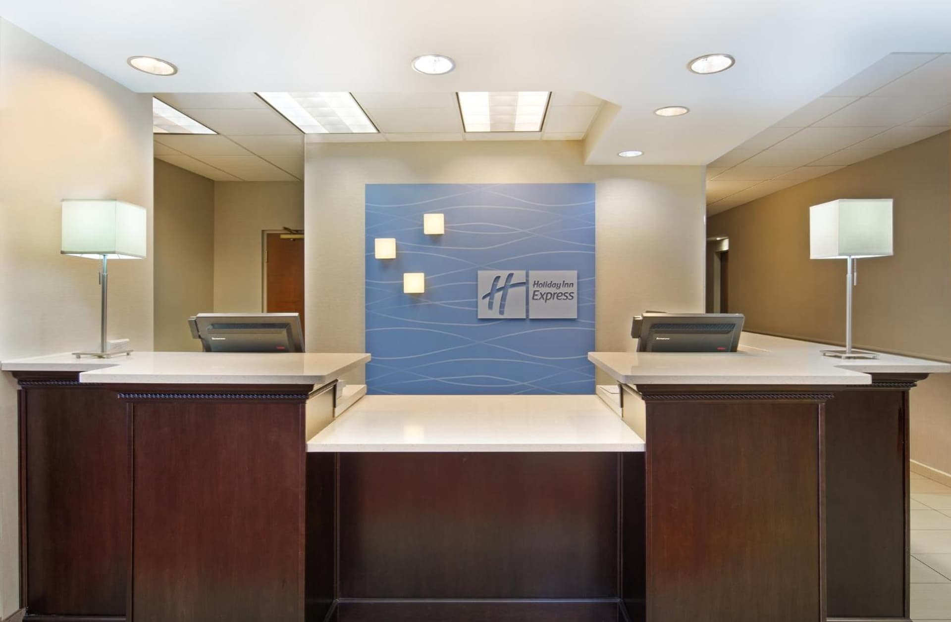 Holiday Inn Express Harrisburg I-81 - Hershey By IHG gallery photo in Manadahill, PA — image 57
