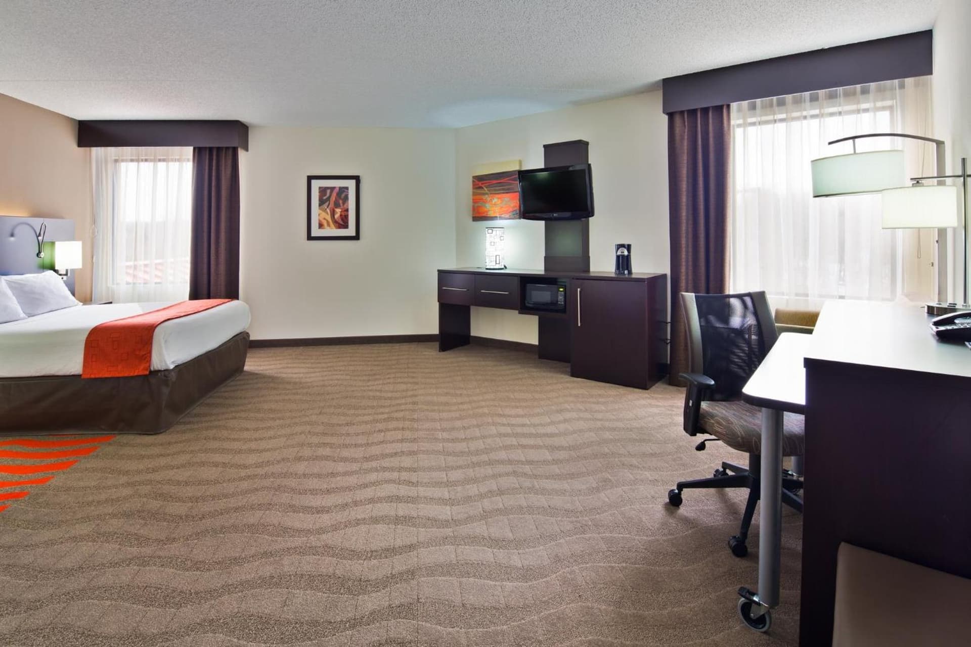 Holiday Inn Express Harrisburg I-81 - Hershey By IHG gallery photo in Manadahill, PA — image 33