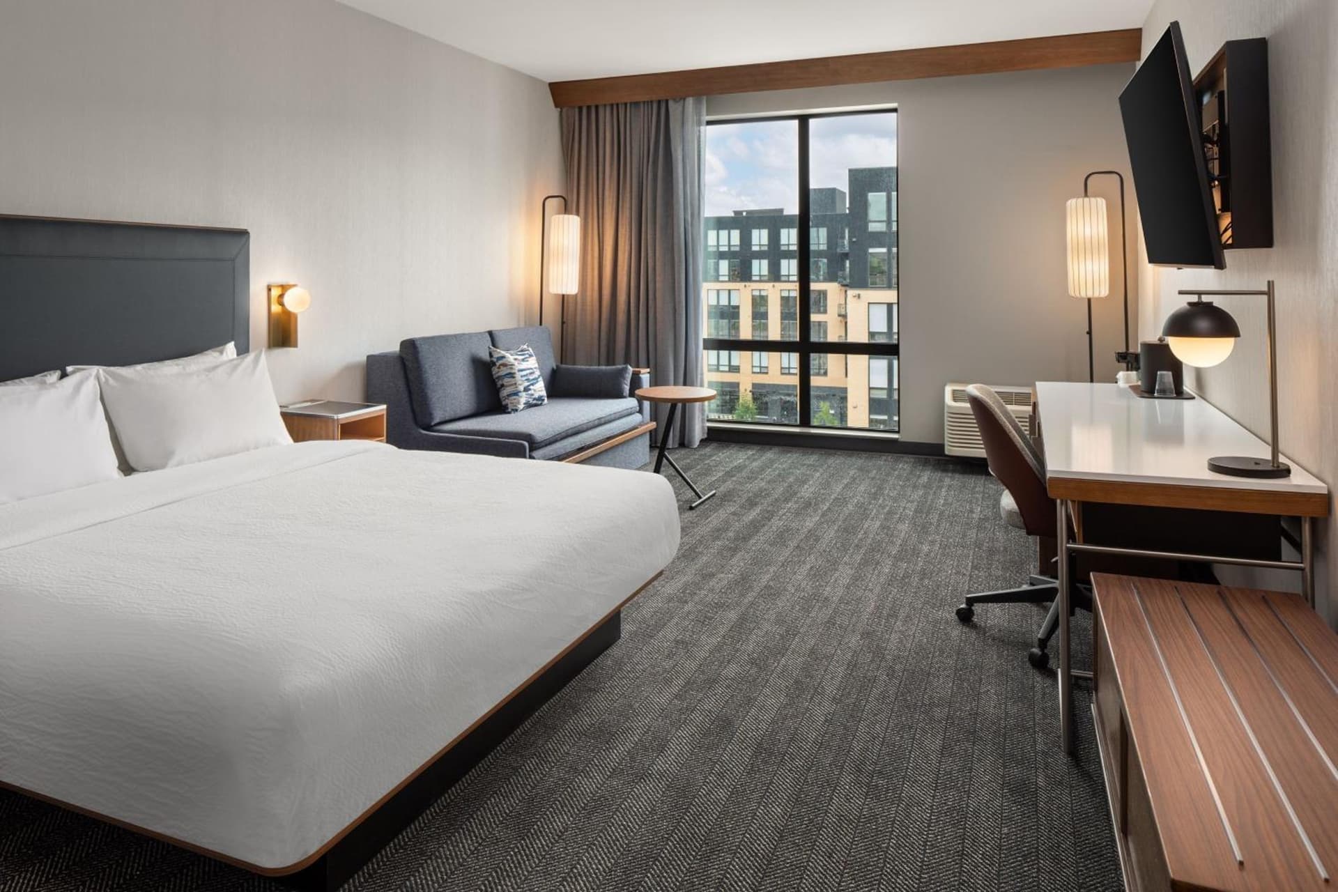 Courtyard by Marriott St Paul Downtown gallery photo in Saint Paul, MN — image 11