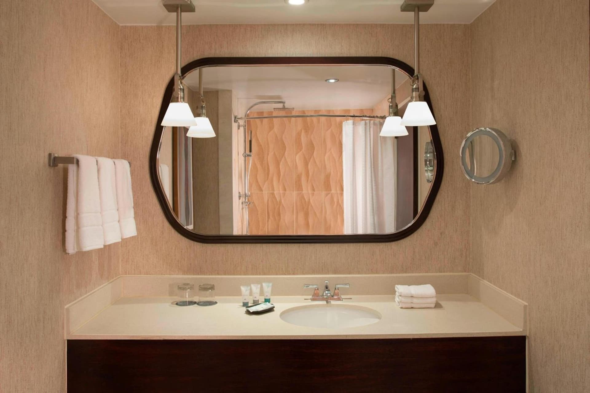 The Westin Southfield Detroit gallery photo in Southfield, MI — image 41