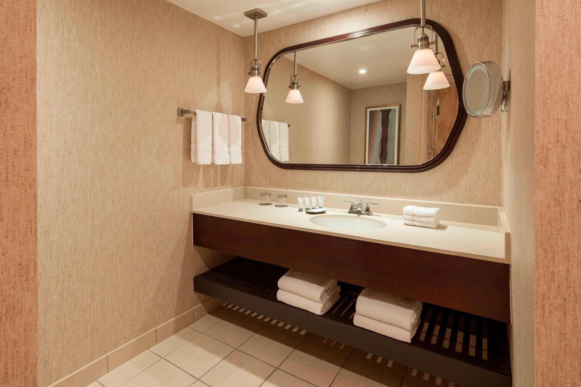 The Westin Southfield Detroit gallery photo in Southfield, MI — image 12
