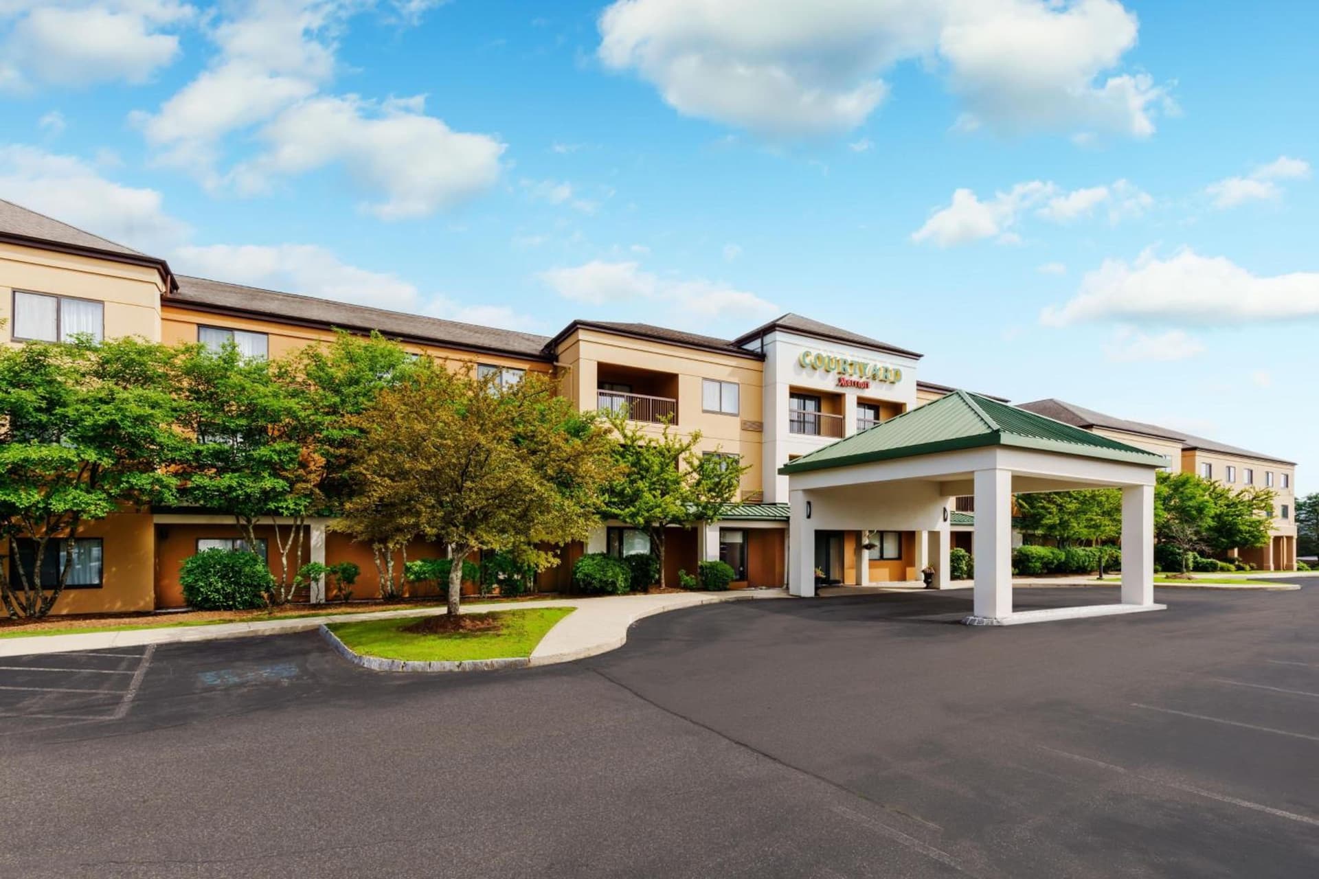 Courtyard by Marriott Manchester-Boston Regional Airport gallery photo in Manchester, NH — image 37
