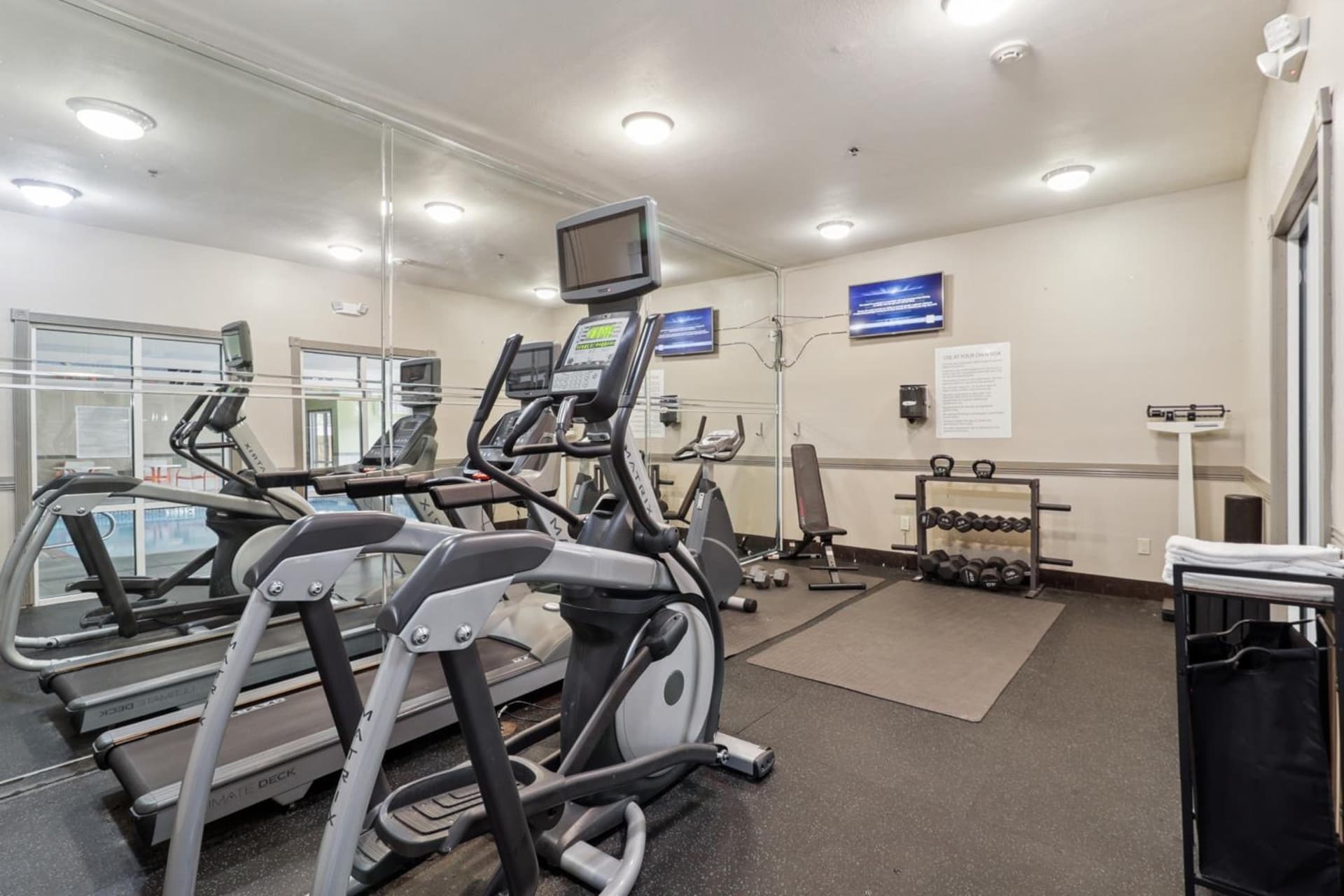 Holiday Inn Hotel & Suites Slidell by IHG property views in Slidell, LA — gallery photo 3