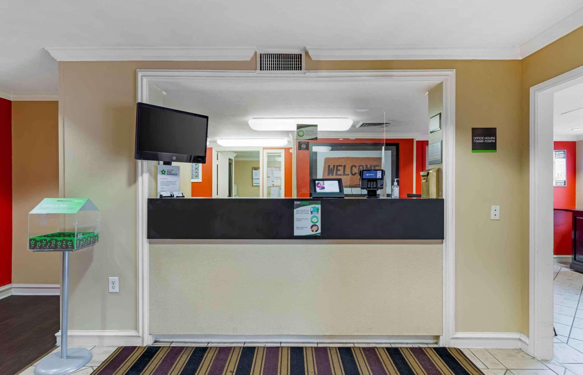 Extended Stay America Suites - Houston - Galleria - Uptown property views in Houston, TX — gallery photo 3