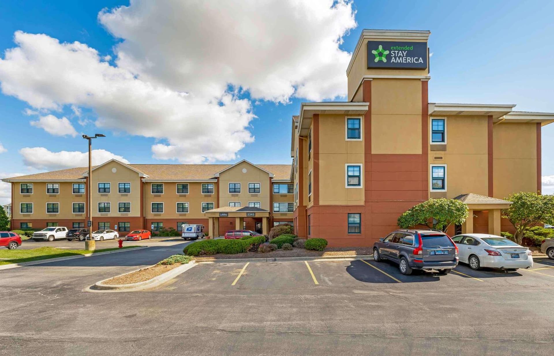 Extended Stay America Select Suites - Chicago - Darien featured exterior or lobby in Lemont, IL — similar hotel