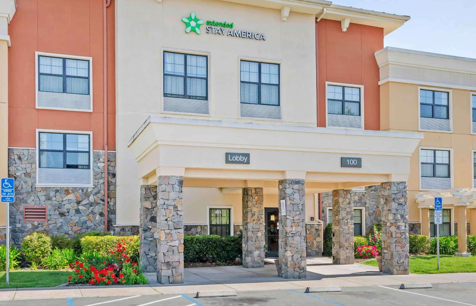 Extended Stay America Suites - Santa Rosa - North property views in Santa Rosa, CA — gallery photo 3