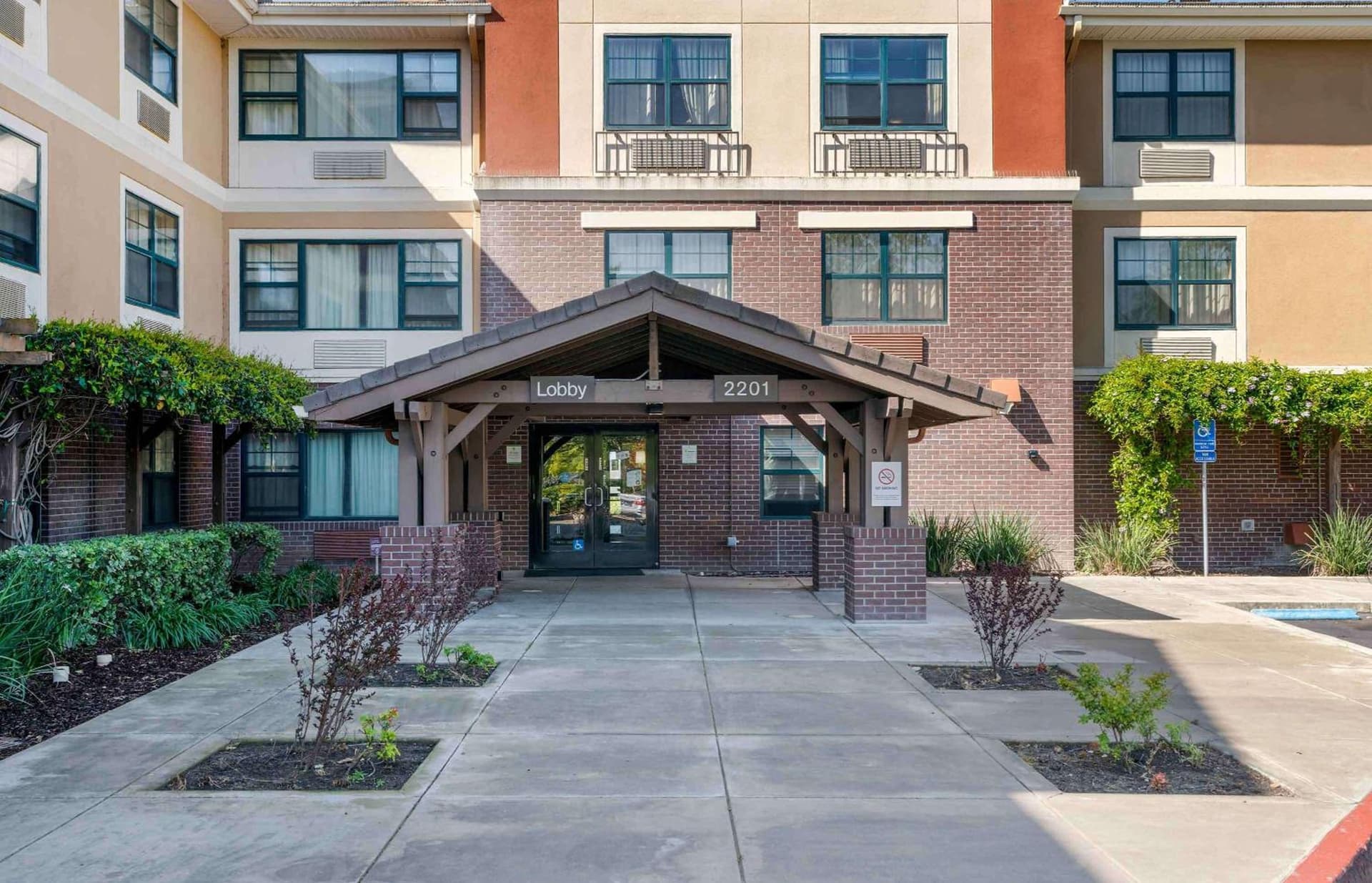 Extended Stay America Suites - Sacramento - Elk Grove property views in Elk Grove, CA — gallery photo 3