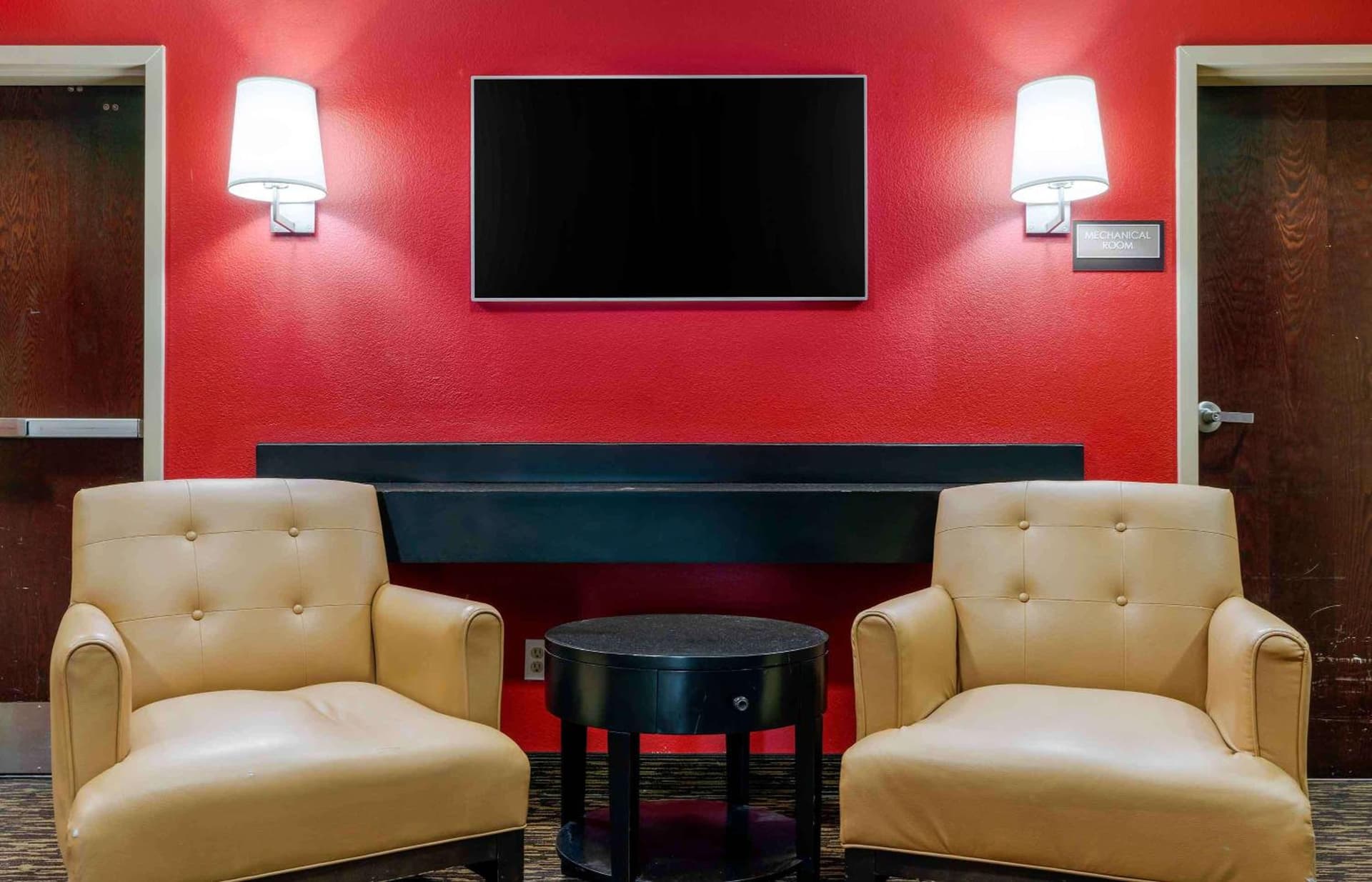 Extended Stay America Suites - Sacramento - Elk Grove interior in Elk Grove, CA — gallery photo 2