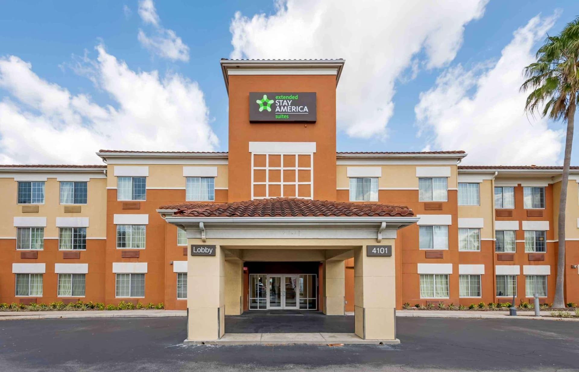 Extended Stay America Select Suites - Orlando - Southpark - Equity Row featured exterior or lobby in Orlando, FL — similar hotel