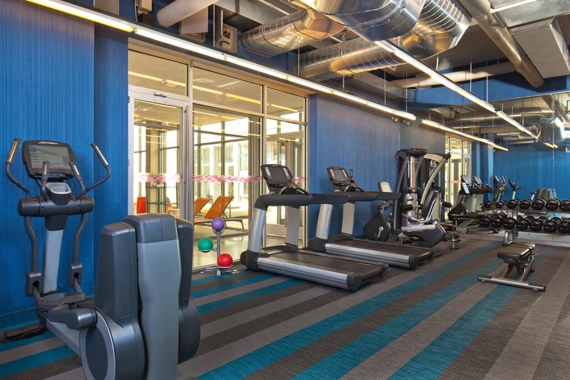 Aloft by Marriott Bolingbrook interior in Bolingbrook, IL — gallery photo 2