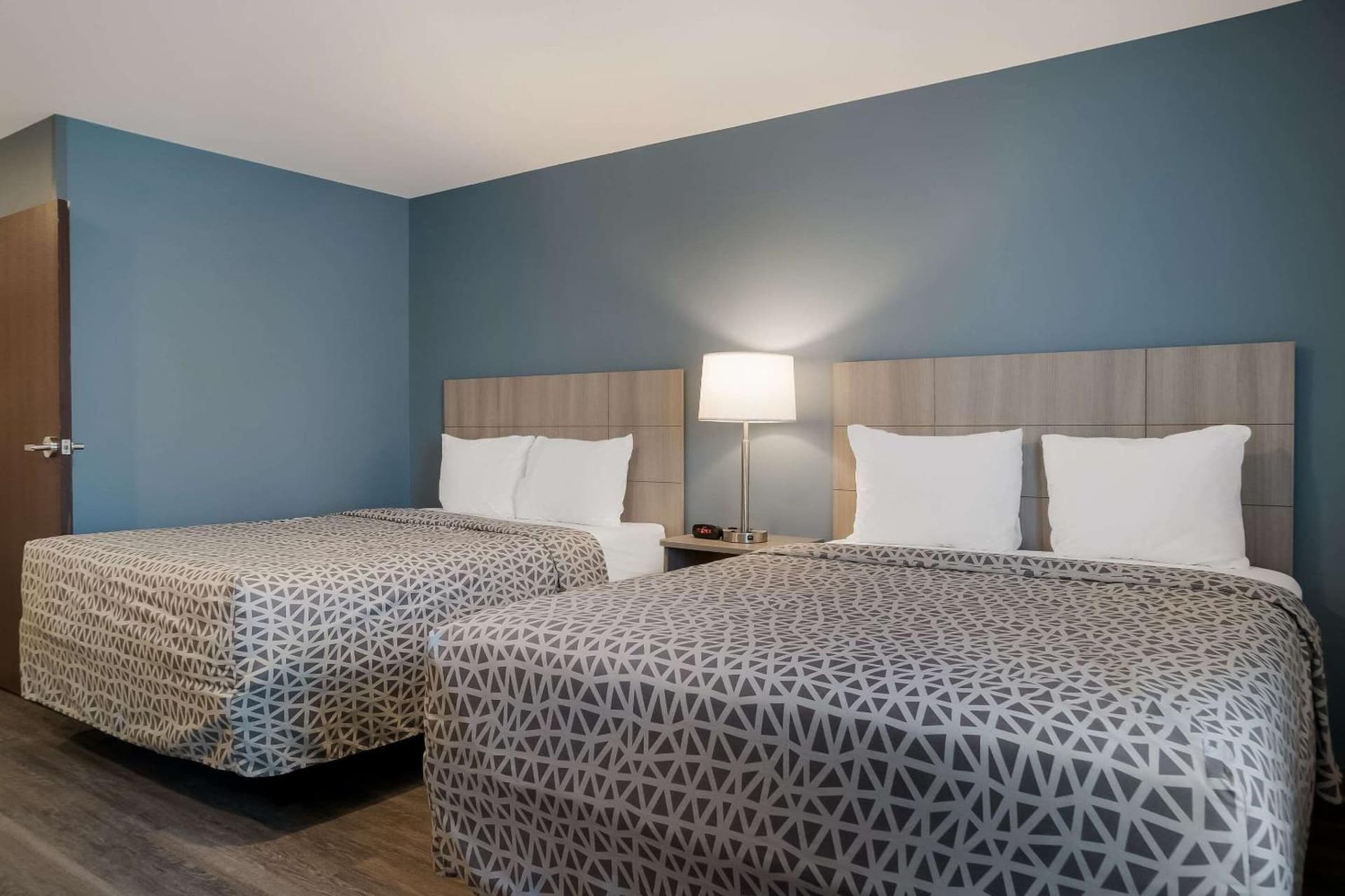 WoodSpring Suites Detroit Sterling Heights property views in Sterling Heights, MI — gallery photo 3