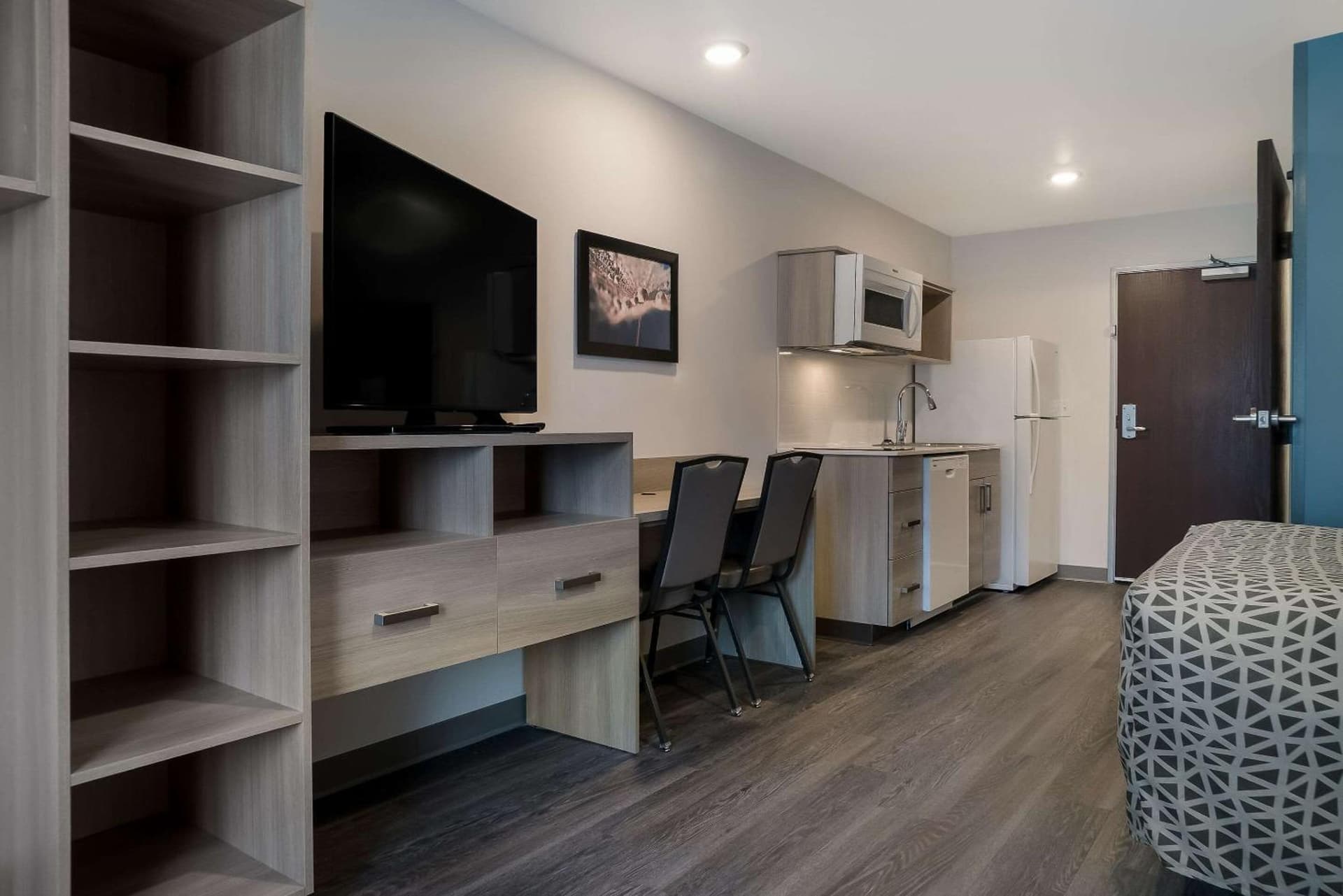 WoodSpring Suites Detroit Sterling Heights gallery photo in Sterling Heights, MI — image 44