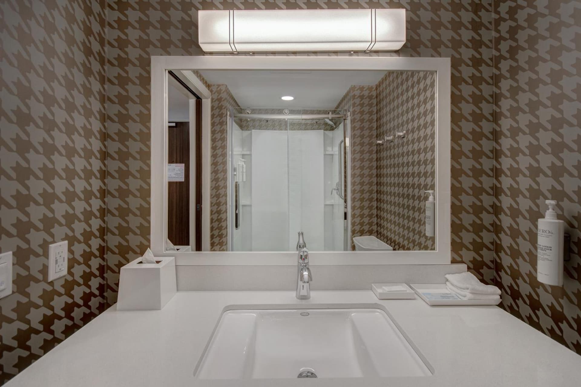 Home2 Suites By Hilton Garden Grove gallery photo in Garden Grove, CA — image 32