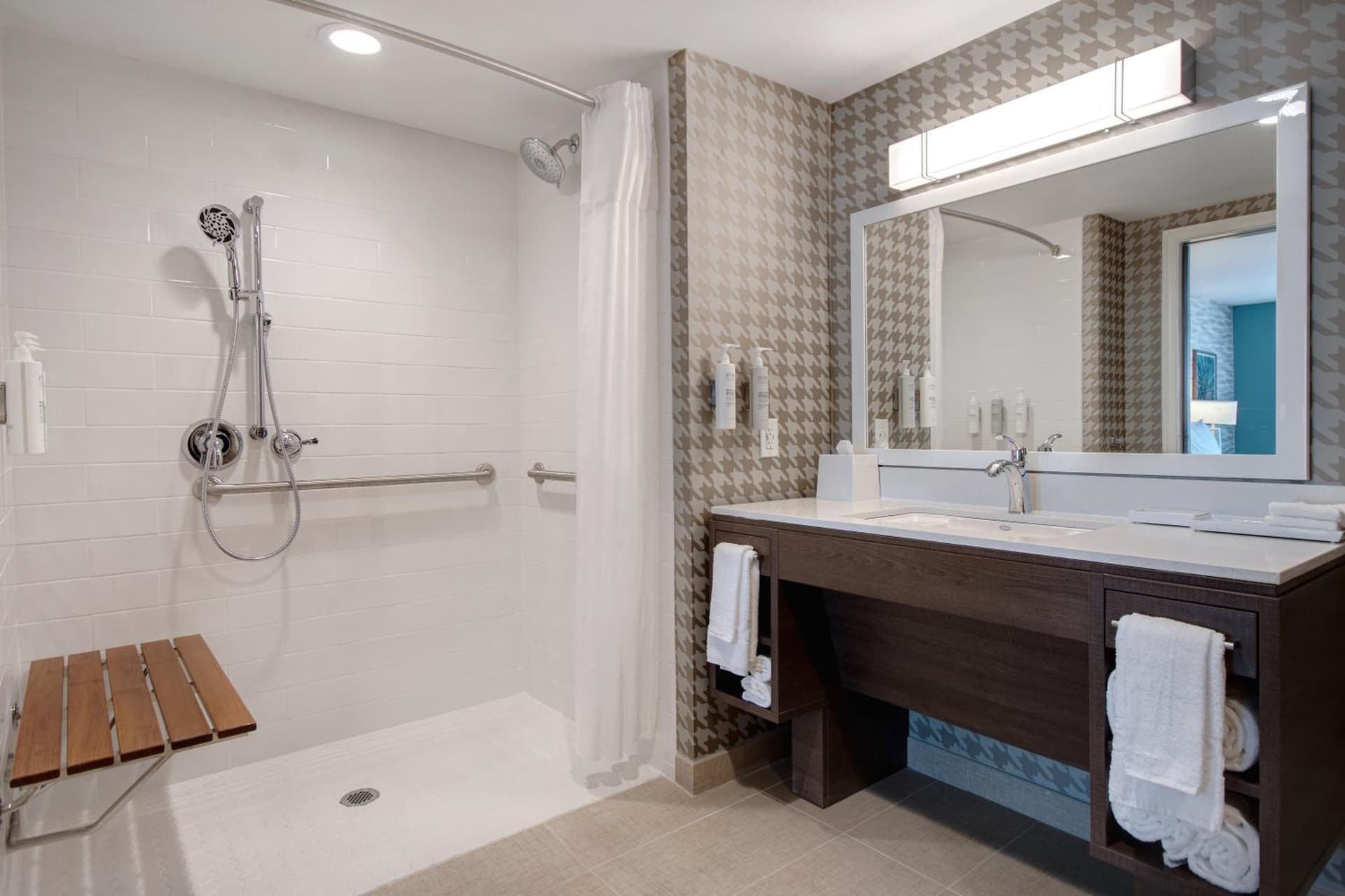 Home2 Suites By Hilton Garden Grove gallery photo in Garden Grove, CA — image 10