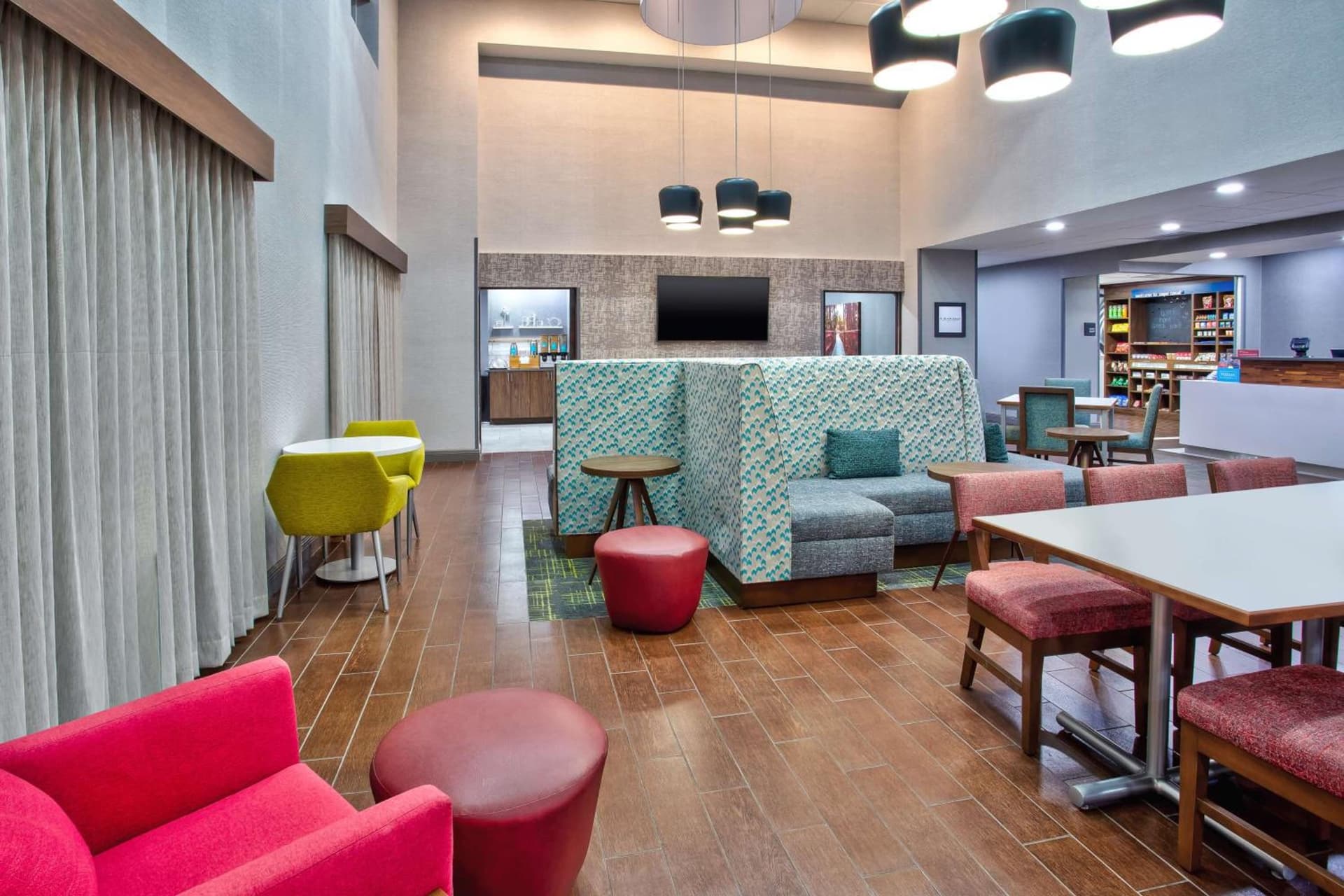 Hampton Inn & Suites Cape Coral / Fort Myers gallery photo in Cape Coral, FL — image 27