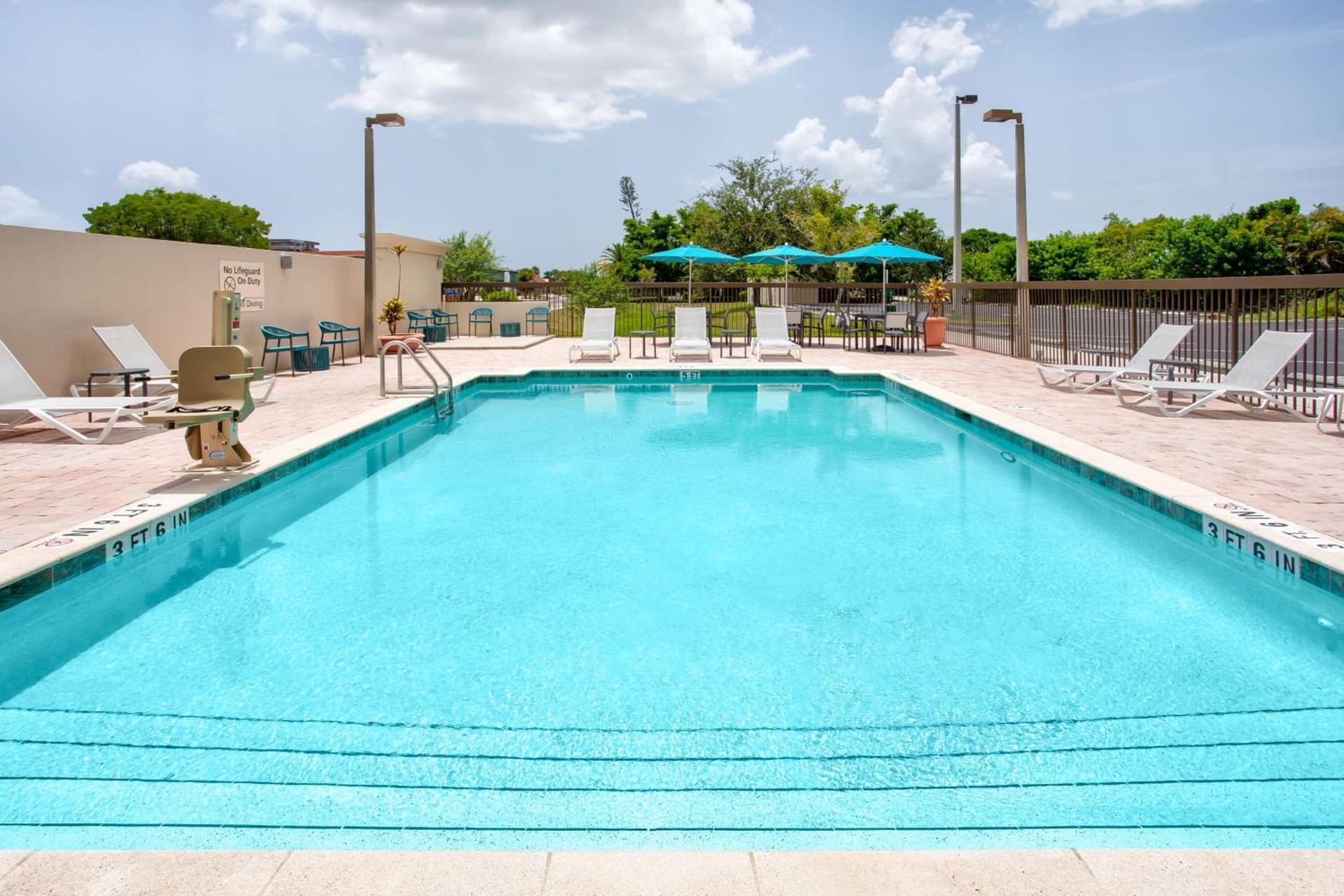 Hampton Inn & Suites Cape Coral / Fort Myers gallery photo in Cape Coral, FL — image 20