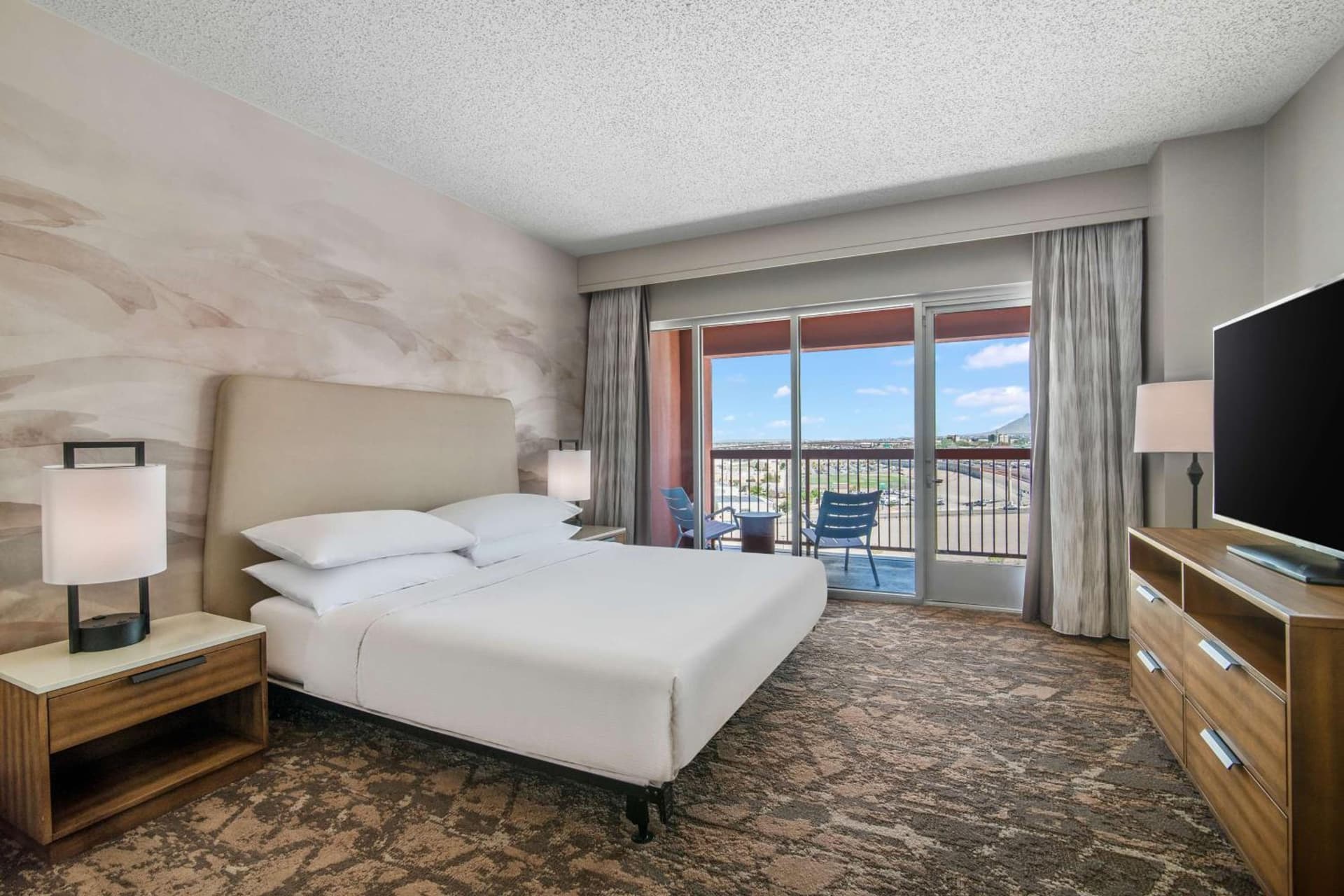 Embassy Suites by Hilton Albuquerque gallery photo in Albuquerque, NM — image 10
