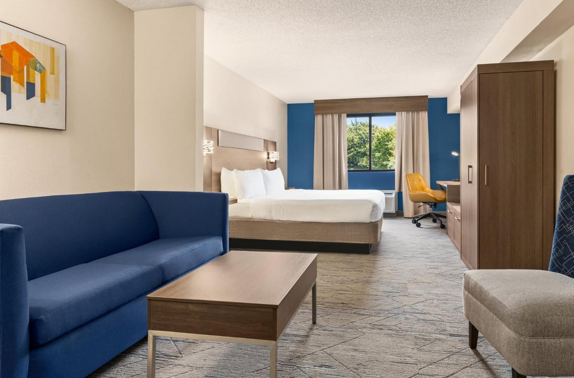 Holiday Inn Express & Suites Greenville-Downtown by IHG gallery photo in Greenville, SC — image 77