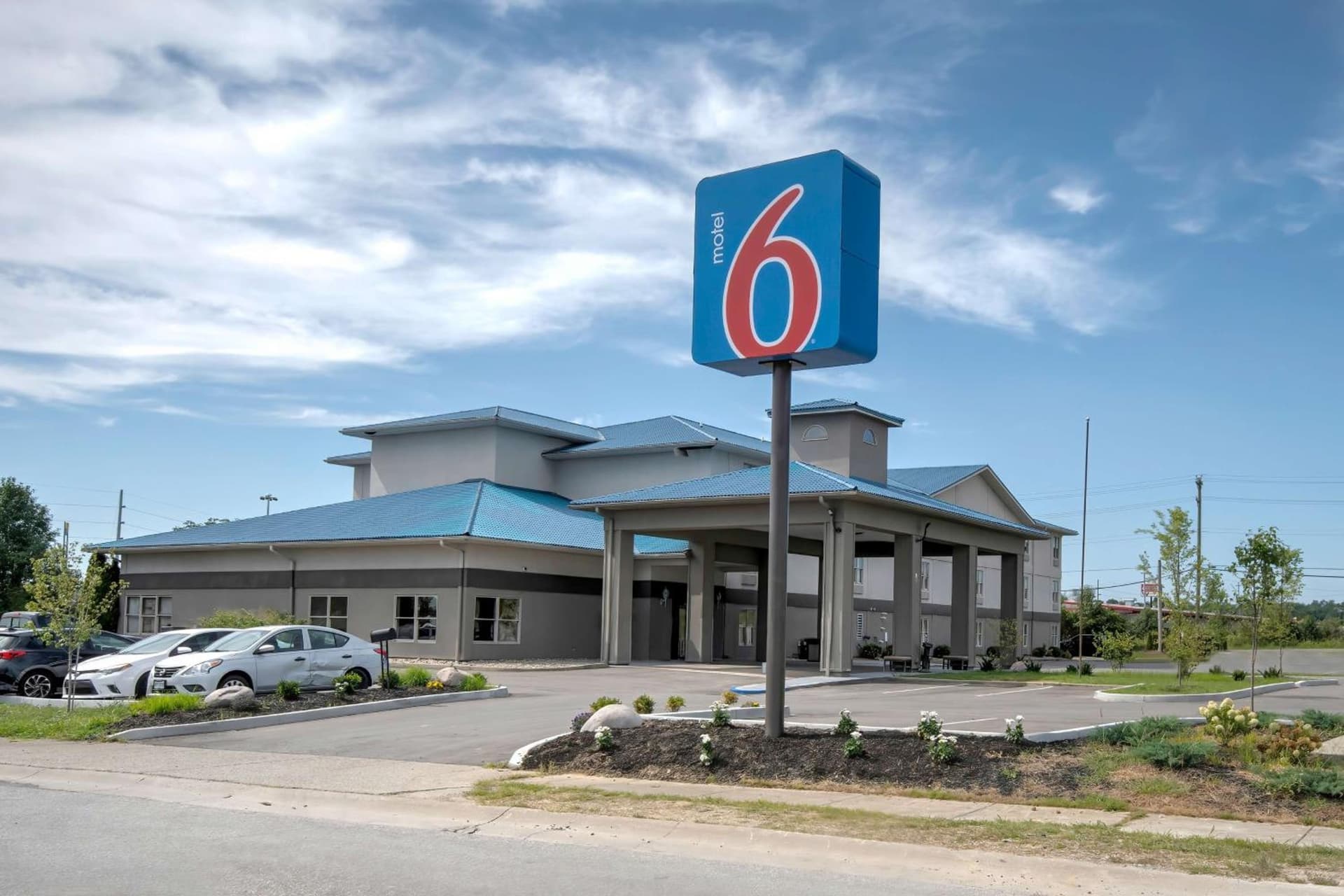 Motel 6 Walton, KY - Richwood - Cincinnati Airport South featured exterior or lobby in Walton, KY — similar hotel